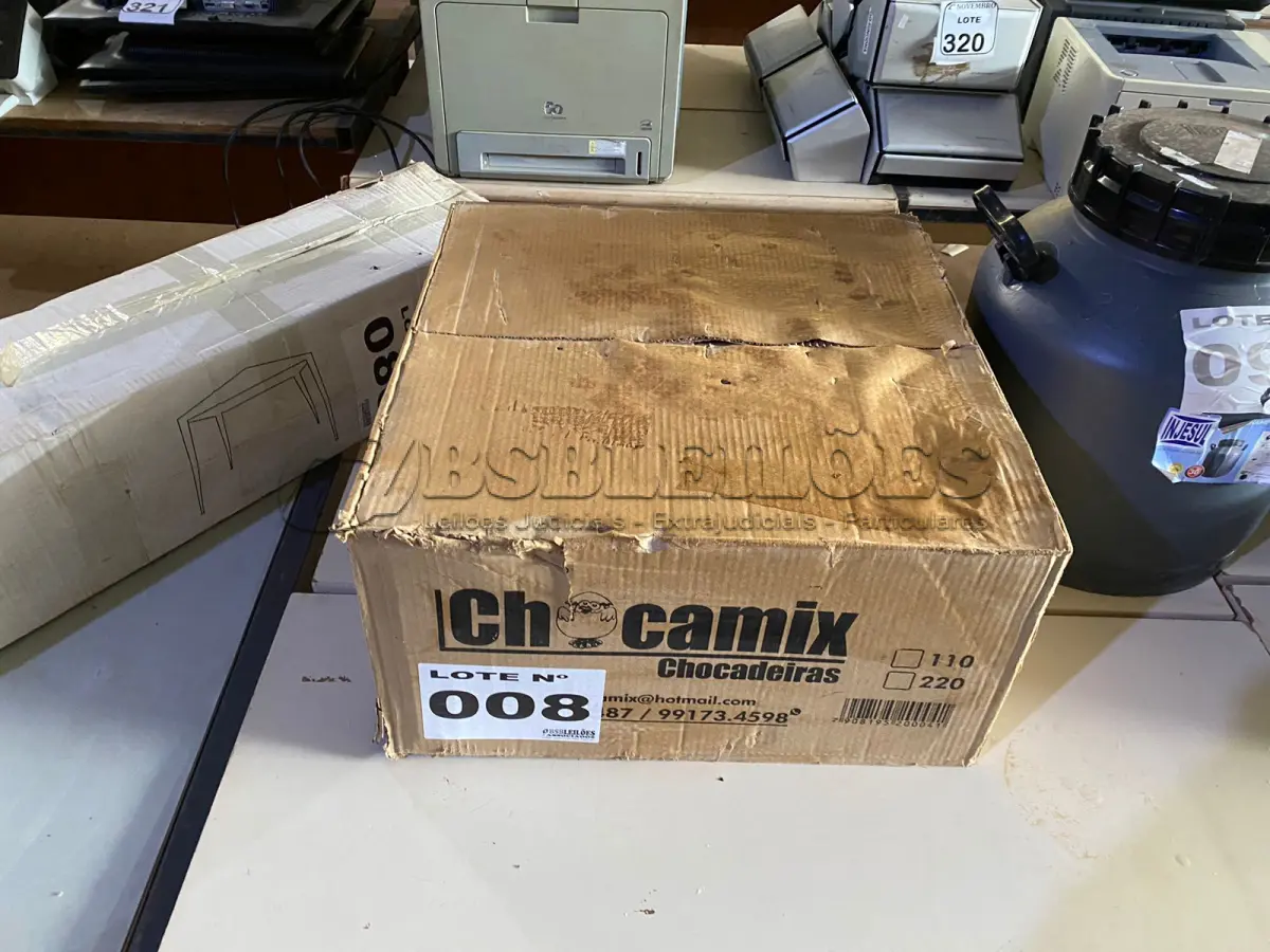 LOTE 008 - 01 - CHOCADEIRA 80 OVOS AUTOMÁTICA 220V (NO ESTADO, NÃO SABEMOS SE FUNCIONA. LEILÃO NÃO TEM GARANTIA E NEM DEVOLUÇÃO, SUJEITO A POSSÍVEIS AVARIAS VISÍVEIS/OCULTAS E/OU AUSÊNCIA DE COMPONENTES)