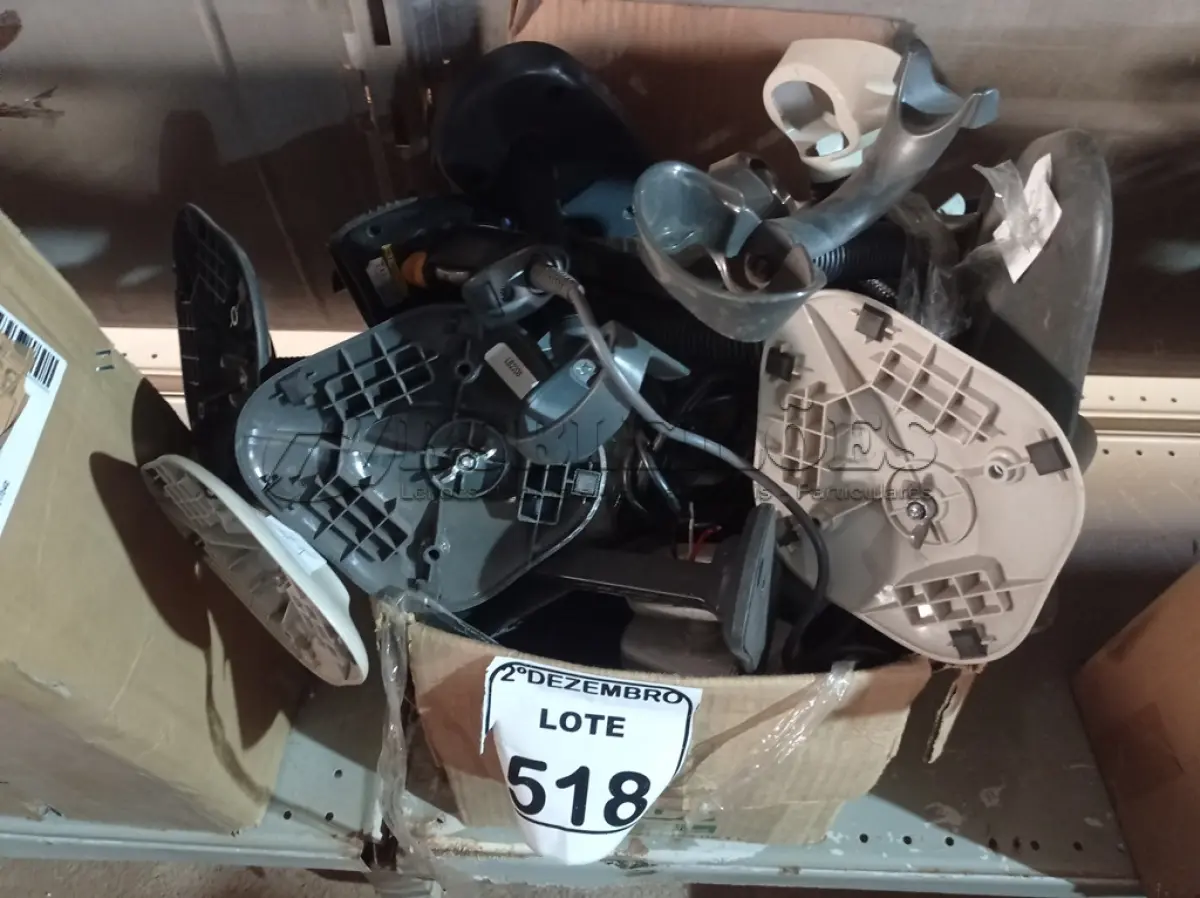 LOTE 518 - 01 LOTE C/ DIVERSOS SUPORTES DE LEITORES DE CÓDIGO DE BARRAS. (NO ESTADO) ATENÇÃO! FAZER A VISITAÇÃO ANTES DE ARREMATAR, NÃO SABEMOS SE FUNCIONA. LEILÃO NÃO TEM GARANTIA E NEM DEVOLUÇÃO, SUJEITO A POSSÍVEIS AVARIAS VISÍVEIS/OCULTAS E/OU AUSÊNCIA DE COMPONENTES.