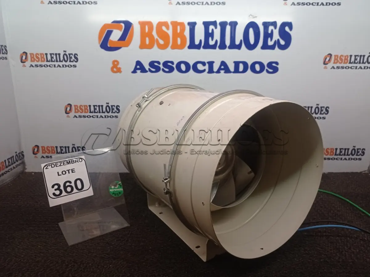 LOTE 360 - 01 EXAUSTOR TD2000. (NO ESTADO) ATENÇÃO! FAZER A VISITAÇÃO ANTES DE ARREMATAR, NÃO SABEMOS SE FUNCIONA. LEILÃO NÃO TEM GARANTIA E NEM DEVOLUÇÃO, SUJEITO A POSSÍVEIS AVARIAS VISÍVEIS/OCULTAS E/OU AUSÊNCIA DE COMPONENTES.