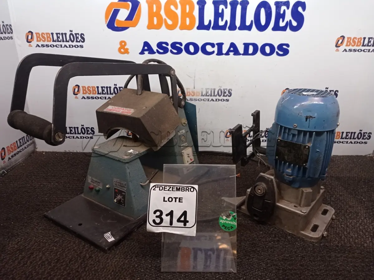 LOTE 314 - 01 MOTOR DE PORTÃO INCOMPLETO MARCA ROSSI E 01 MÁQUINA DE ESTAMPAR BONÉ MARCA RIMAQ. (NO ESTADO) ATENÇÃO! FAZER A VISITAÇÃO ANTES DE ARREMATAR, NÃO SABEMOS SE FUNCIONA. LEILÃO NÃO TEM GARANTIA E NEM DEVOLUÇÃO, SUJEITO A POSSÍVEIS AVARIAS VISÍVEIS/OCULTAS E/OU AUSÊNCIA DE COMPONENTES.
