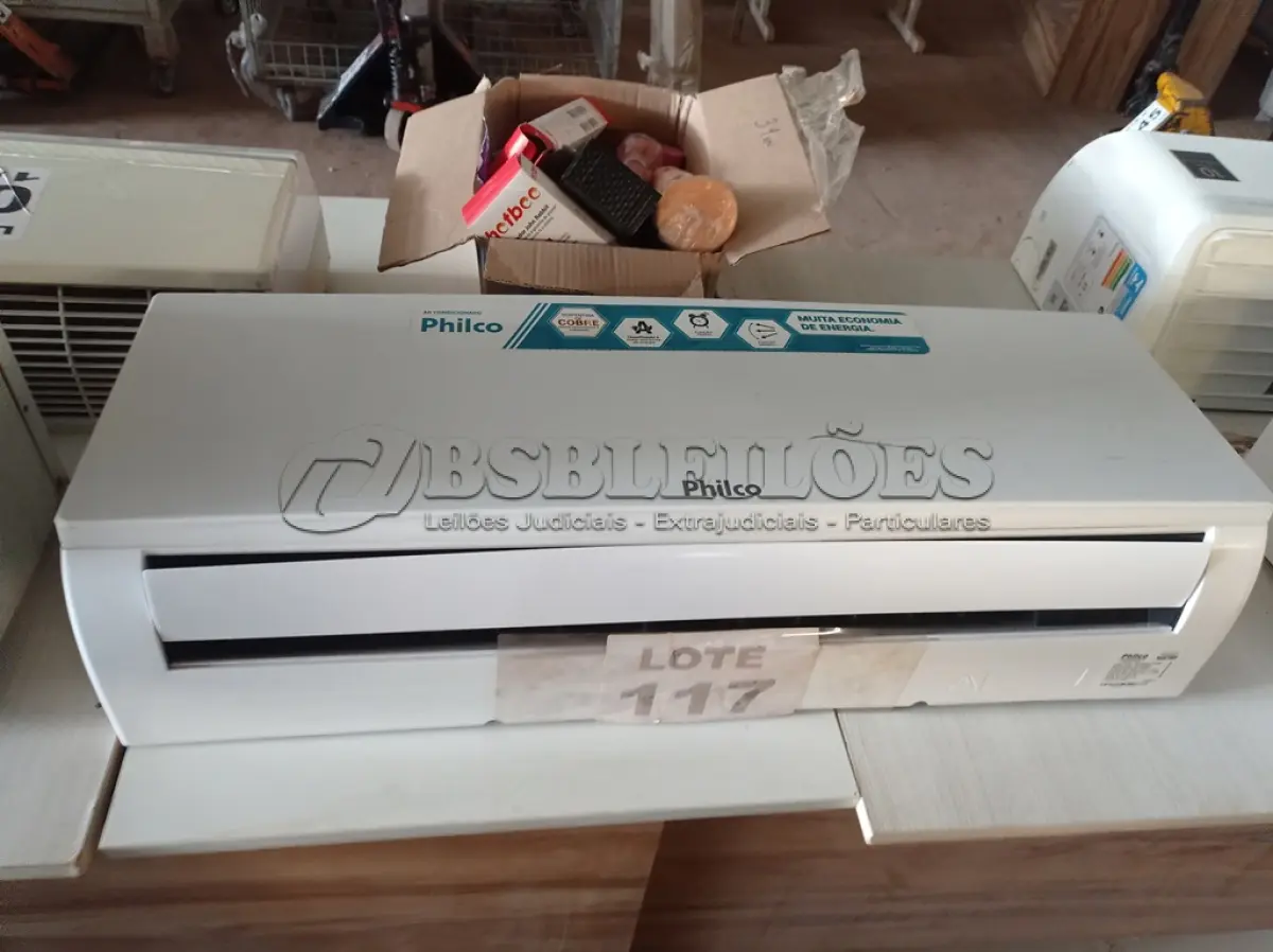 LOTE 117 - 01 – EVAPORADORA 12000 BTUS 220V PHILCO (NO ESTADO, NÃO SABEMOS SE FUNCIONA. LEILÃO NÃO TEM GARANTIA E NEM DEVOLUÇÃO, SUJEITO A POSSÍVEIS AVARIAS VISÍVEIS/OCULTAS E/OU AUSÊNCIA DE COMPONENTES)