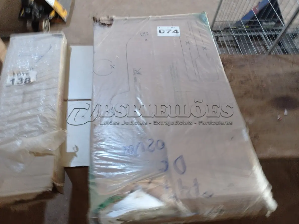 LOTE 074 - 01 -BERCO AMERICANO BRANCO MEL (NO ESTADO, NÃO SABEMOS SE FUNCIONA. LEILÃO NÃO TEM GARANTIA E NEM DEVOLUÇÃO, SUJEITO A POSSÍVEIS AVARIAS VISÍVEIS/OCULTAS E/OU AUSÊNCIA DE COMPONENTES)
