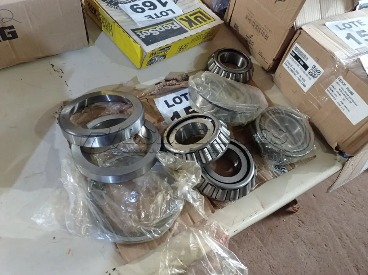 LOTE 155 - 04 – ROLAMENTOS AUTOMOTIVO DIVERSOS (NO ESTADO, NÃO SABEMOS SE FUNCIONA. LEILÃO NÃO TEM GARANTIA E NEM DEVOLUÇÃO, SUJEITO A POSSÍVEIS AVARIAS VISÍVEIS/OCULTAS E/OU AUSÊNCIA DE COMPONENTES)