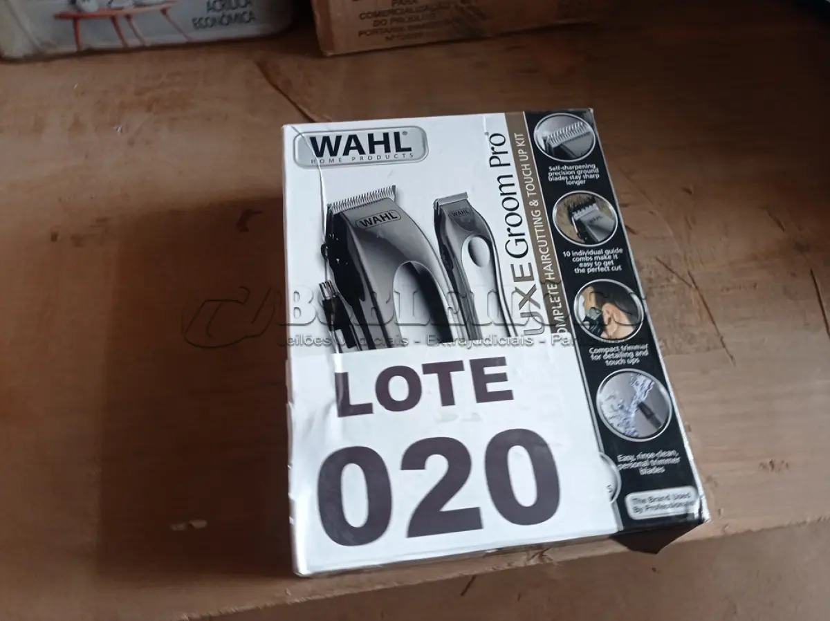 LOTE 020 - 01 - KIT MÁQUINA E APARADOR DE PELOS GROOM PRO CINZA WAHL 220V (NO ESTADO, NÃO SABEMOS SE FUNCIONA. LEILÃO NÃO TEM GARANTIA E NEM DEVOLUÇÃO, SUJEITO A POSSÍVEIS AVARIAS VISÍVEIS/OCULTAS E/OU AUSÊNCIA DE COMPONENTES)