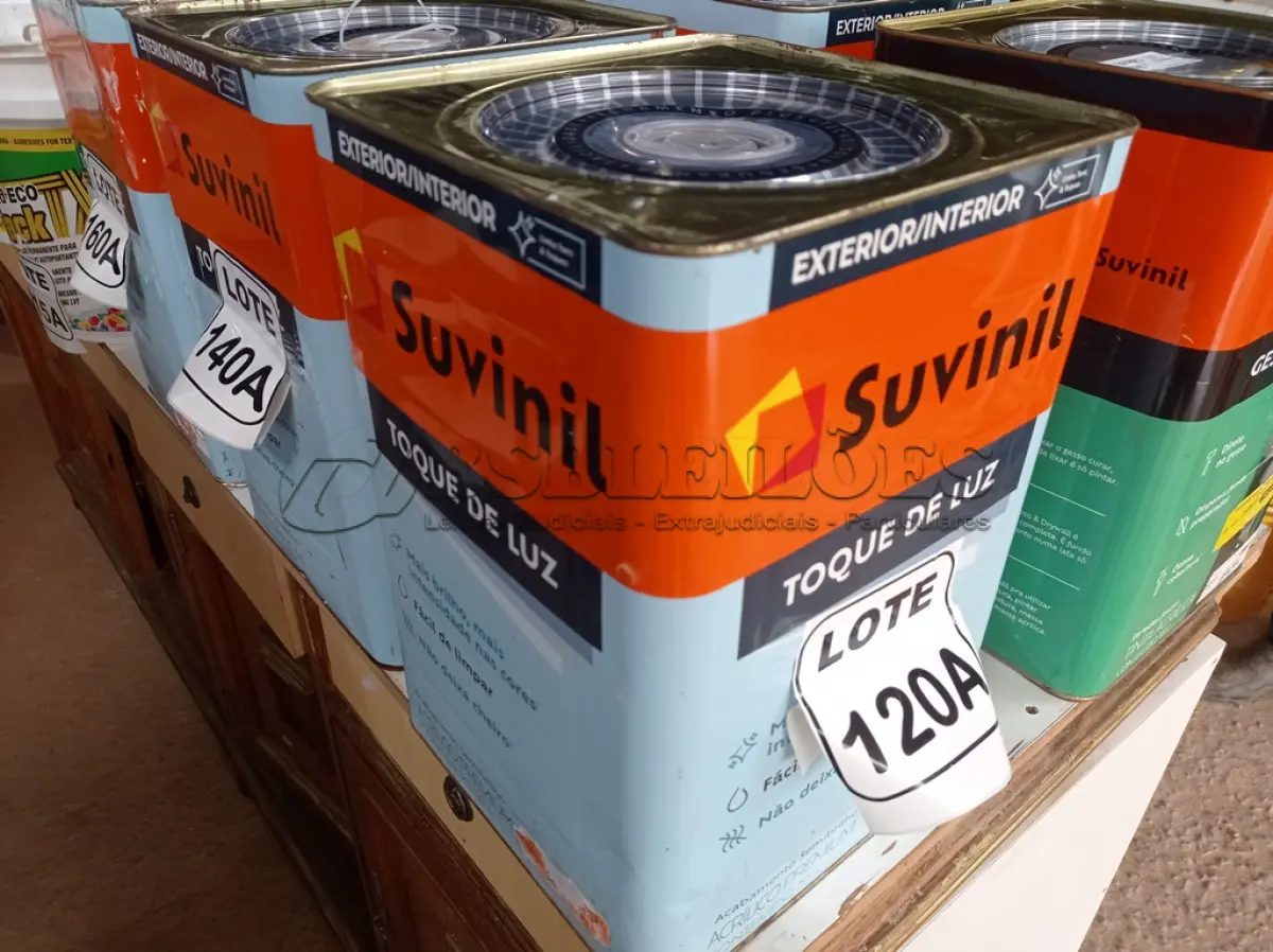 LOTE 120 - 01 LATA DE TINTA BASE COR BRANCO 16L ACRÍLICO PREMIUM MARCA SUVINIL (NO ESTADO, NÃO SABEMOS SE FUNCIONA. LEILÃO NÃO TEM GARANTIA E NEM DEVOLUÇÃO, SUJEITO A POSSÍVEIS AVARIAS VISÍVEIS/OCULTAS E/OU AUSÊNCIA DE COMPONENTES)