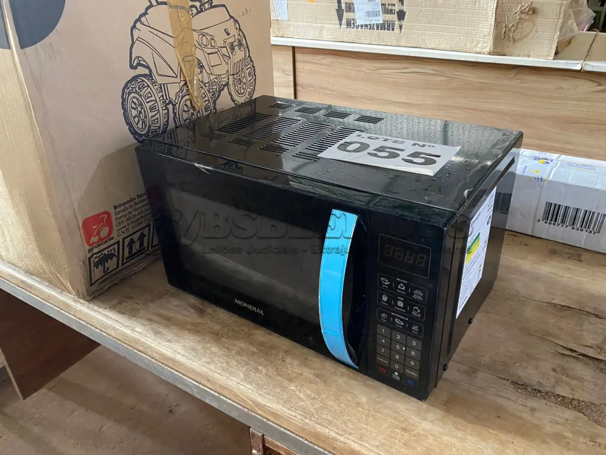 LOTE 055 - 01 - MICRO-ONDAS 21LITROS MONDIAL 110V (NO ESTADO, NÃO SABEMOS SE FUNCIONA. LEILÃO NÃO TEM GARANTIA E NEM DEVOLUÇÃO, SUJEITO A POSSÍVEIS AVARIAS VISÍVEIS/OCULTAS E/OU AUSÊNCIA DE COMPONENTES)