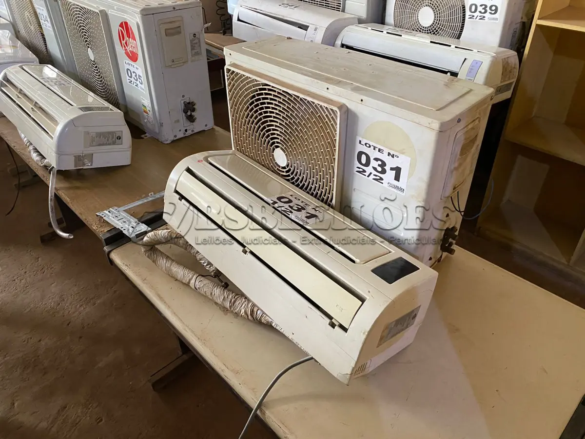 LOTE 031 - 01 KIT AR-CONDICIONADO RHEEM 9000 BTUS (NO ESTADO, NÃO SABEMOS SE FUNCIONA. LEILÃO NÃO TEM GARANTIA E NEM DEVOLUÇÃO, SUJEITO A POSSÍVEIS AVARIAS VISÍVEIS/OCULTAS E/OU AUSÊNCIA DE COMPONENTES)