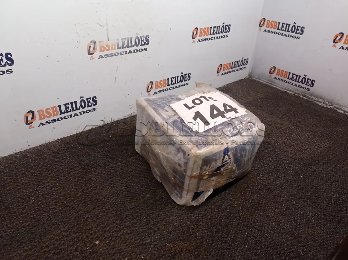 LOTE 144 - PAR CUBO RODA DIANTEIRO - NAKATA - NKF 8120 (NO ESTADO, NÃO SABEMOS SE FUNCIONA. LEILÃO NÃO TEM GARANTIA E NEM DEVOLUÇÃO, SUJEITO A POSSÍVEIS AVARIAS VISÍVEIS/OCULTAS E/OU AUSÊNCIA DE COMPONENTES)