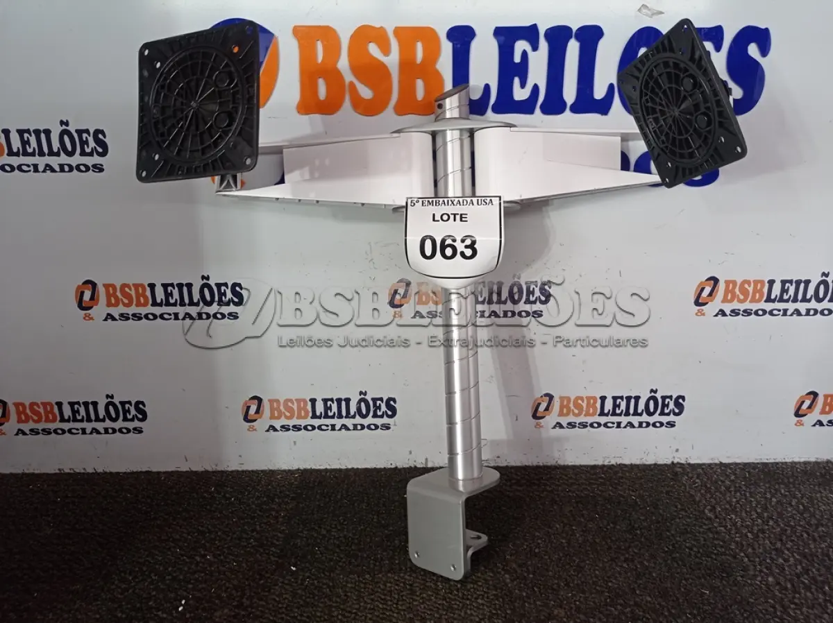 LOTE 063 - 01 SUPORTE PARA MONITOR (MONITOR STAND). (NO ESTADO EM QUE SE ENCONTRA. SUJEITO A AVARIAS OCULTAS/VISÍVEIS.)