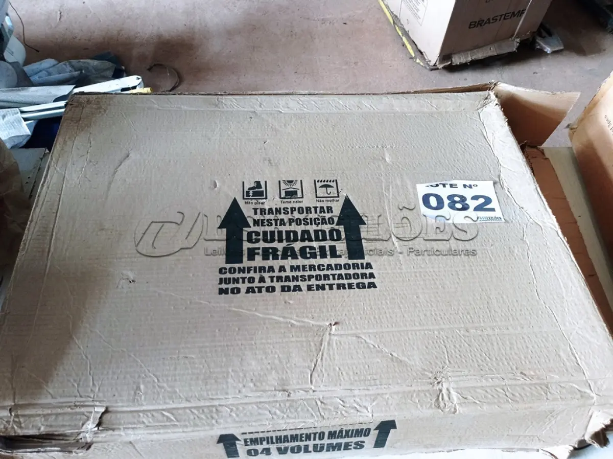 LOTE 082 - 01 - CHOCADEIRA PREMIUM ECOLÓGICA IP 130 (130 OVOS) (NO ESTADO, NÃO SABEMOS SE FUNCIONA. LEILÃO NÃO TEM GARANTIA E NEM DEVOLUÇÃO, SUJEITO A POSSÍVEIS AVARIAS VISÍVEIS/OCULTAS E/OU AUSÊNCIA DE COMPONENTES)