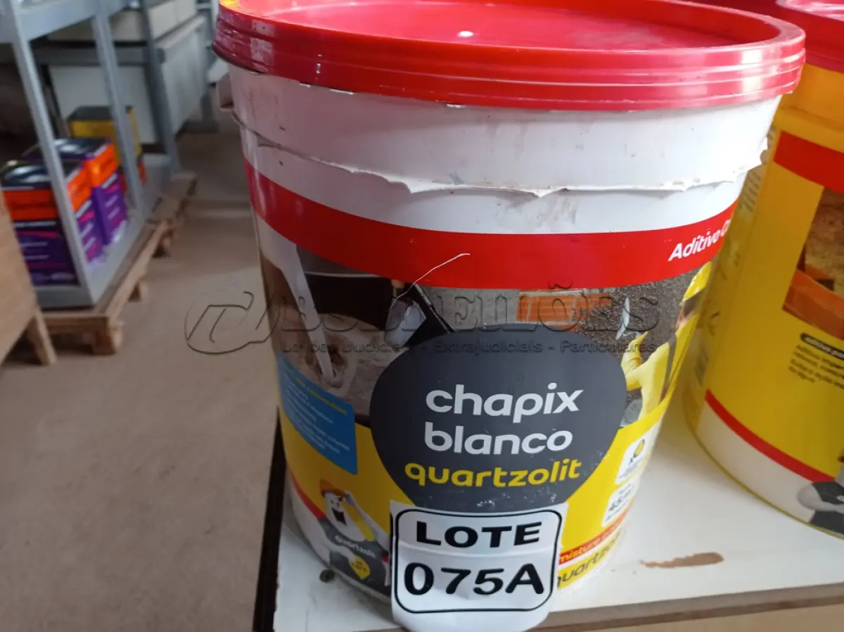 LOTE 075 - 01 BALDE DE ADITIVO IMPERMEABILIZANTE P/ARGAMASSA MARCA QUARTZOLIT 18L (NO ESTADO, NÃO SABEMOS SE FUNCIONA. LEILÃO NÃO TEM GARANTIA E NEM DEVOLUÇÃO, SUJEITO A POSSÍVEIS AVARIAS VISÍVEIS/OCULTAS E/OU AUSÊNCIA DE COMPONENTES)