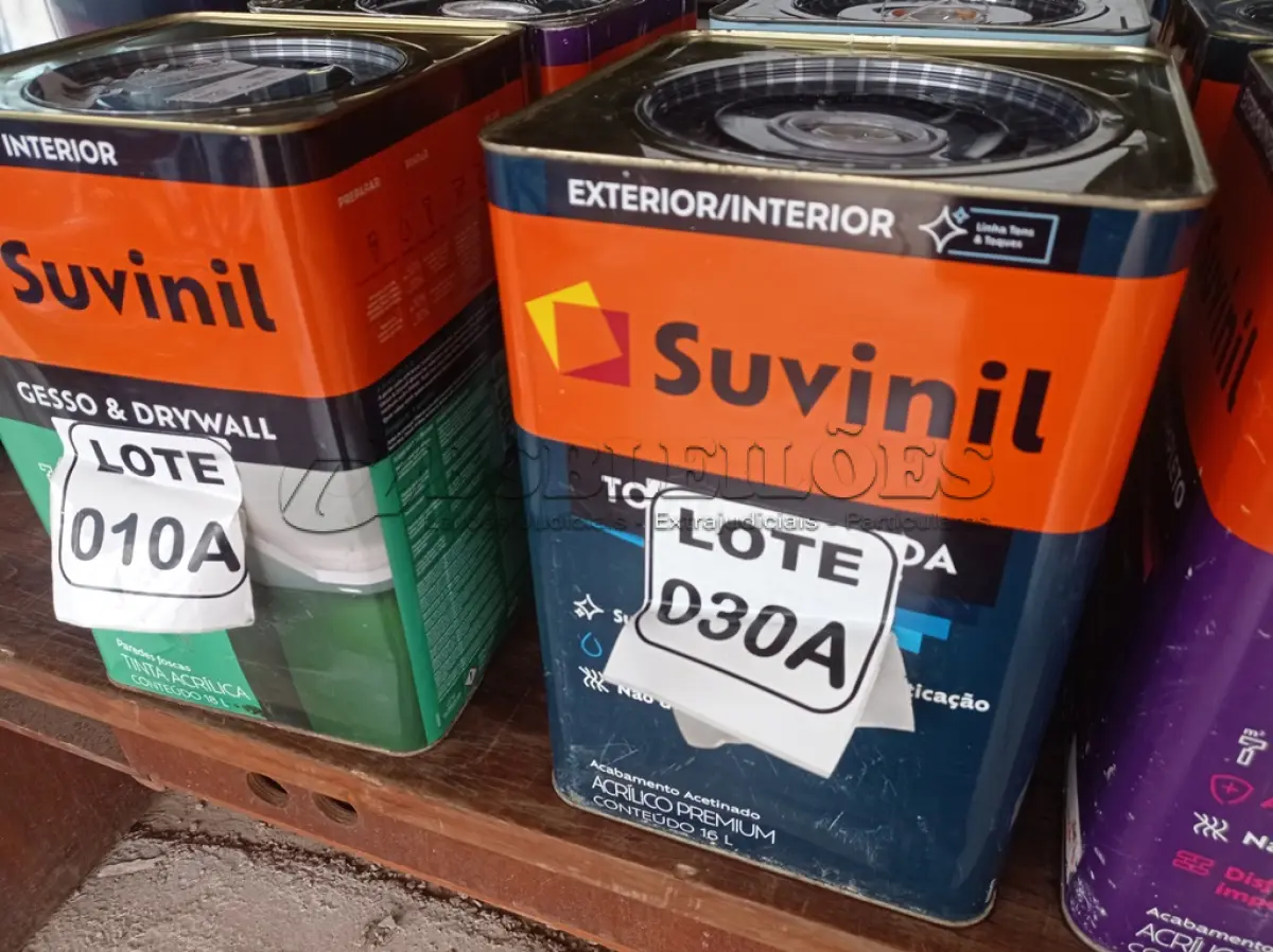 LOTE 030 - 01 LATA DE TINTA BASE COR BRANCO 16L ACRÍLICO PREMIUM MARCA SUVINIL (NO ESTADO, NÃO SABEMOS SE FUNCIONA. LEILÃO NÃO TEM GARANTIA E NEM DEVOLUÇÃO, SUJEITO A POSSÍVEIS AVARIAS VISÍVEIS/OCULTAS E/OU AUSÊNCIA DE COMPONENTES)