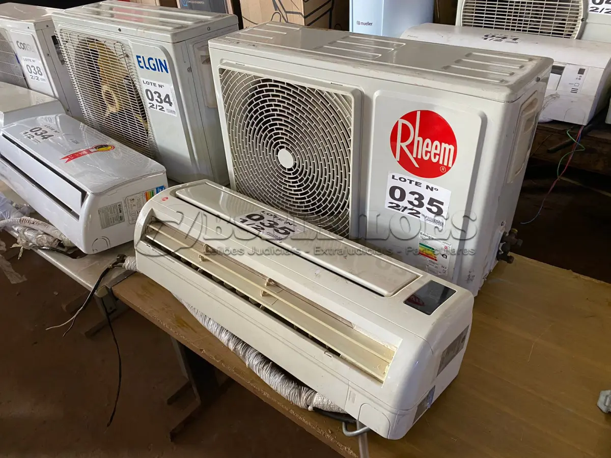 LOTE 035 - 01 KIT AR-CONDICIONADO RHEEM 12000 BTUS (NO ESTADO, NÃO SABEMOS SE FUNCIONA. LEILÃO NÃO TEM GARANTIA E NEM DEVOLUÇÃO, SUJEITO A POSSÍVEIS AVARIAS VISÍVEIS/OCULTAS E/OU AUSÊNCIA DE COMPONENTES)