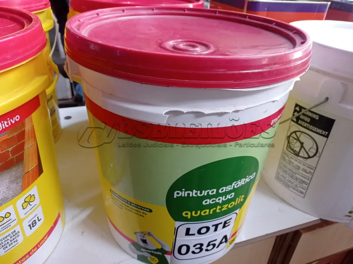 LOTE 035 - 01 BALDE DE ADITIVO IMPERMEABILIZANTE P/PINTURA ASFÁLTICA MARCA QUARTZOLIT 18L (NO ESTADO, NÃO SABEMOS SE FUNCIONA. LEILÃO NÃO TEM GARANTIA E NEM DEVOLUÇÃO, SUJEITO A POSSÍVEIS AVARIAS VISÍVEIS/OCULTAS E/OU AUSÊNCIA DE COMPONENTES)