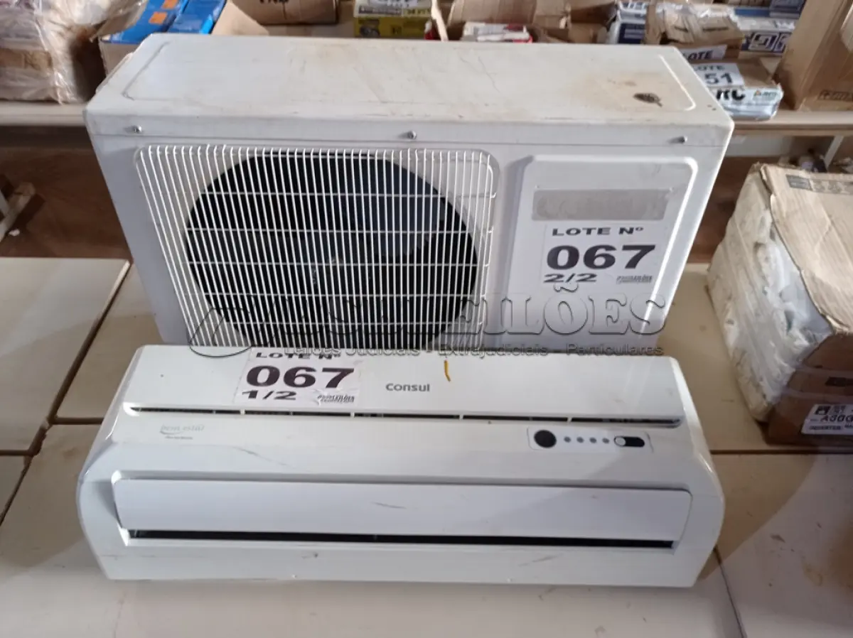 LOTE 067 - 01 KIT AR-CONDICIONADO CONSUL 9000 BTUS (NO ESTADO, NÃO SABEMOS SE FUNCIONA. LEILÃO NÃO TEM GARANTIA E NEM DEVOLUÇÃO, SUJEITO A POSSÍVEIS AVARIAS VISÍVEIS/OCULTAS E/OU AUSÊNCIA DE COMPONENTES)