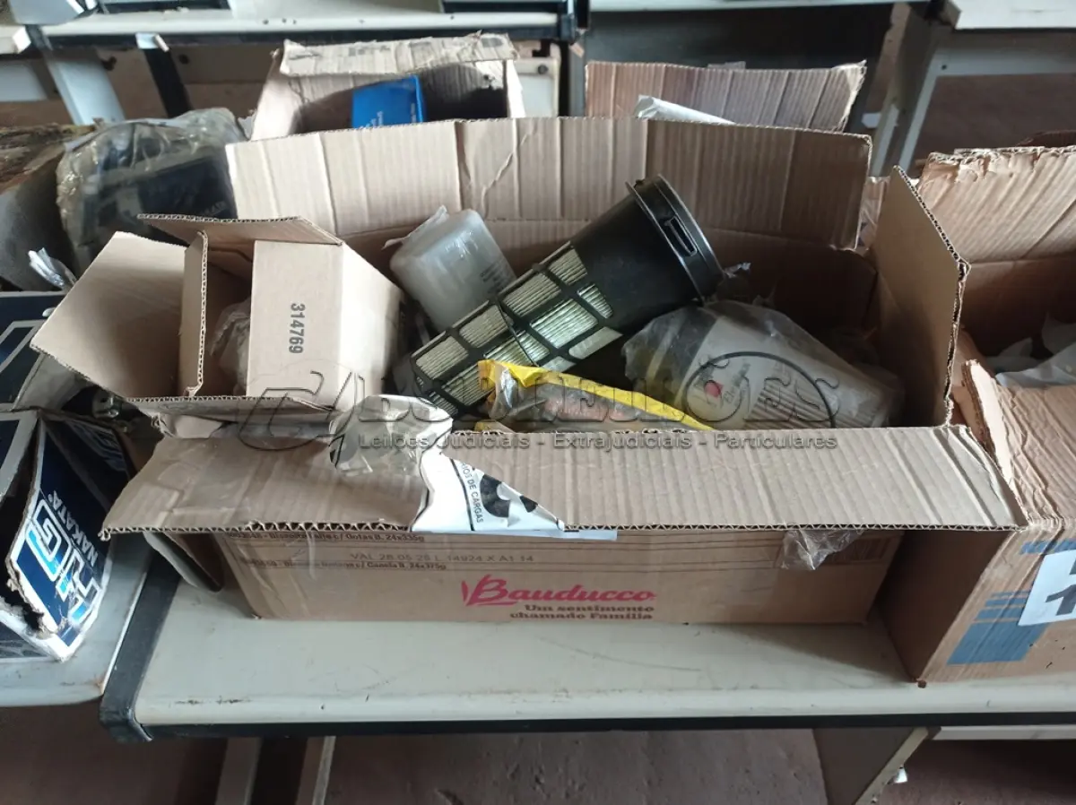 LOTE 121 - 16 – FILTROS AUTOMOTIVOS DIVERSOS (NO ESTADO, NÃO SABEMOS SE FUNCIONA. LEILÃO NÃO TEM GARANTIA E NEM DEVOLUÇÃO, SUJEITO A POSSÍVEIS AVARIAS VISÍVEIS/OCULTAS E/OU AUSÊNCIA DE COMPONENTES)