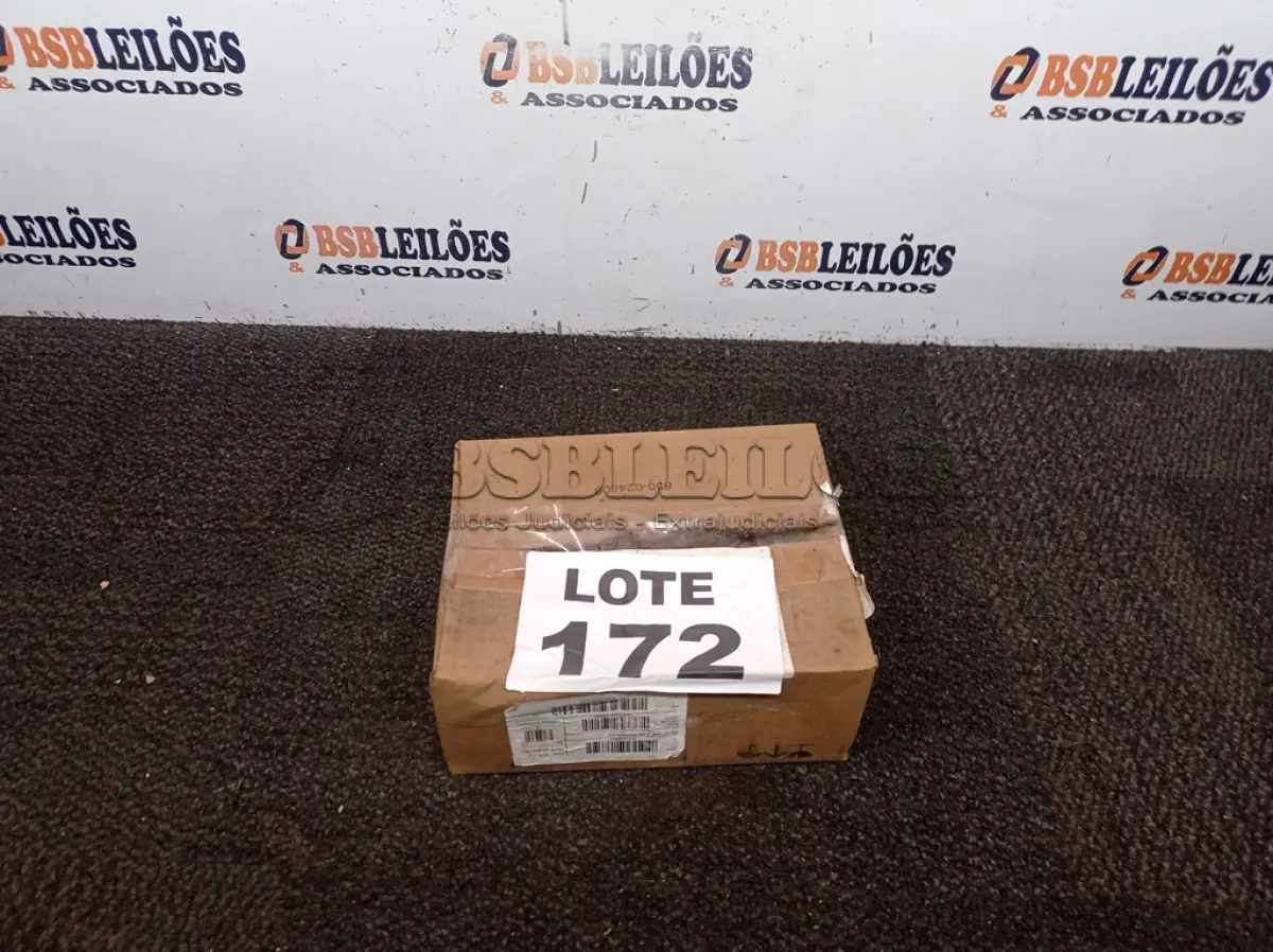 LOTE 172 - 20 - PARAFUSOS DE RODA 96MM FEY (NO ESTADO, NÃO SABEMOS SE FUNCIONA. LEILÃO NÃO TEM GARANTIA E NEM DEVOLUÇÃO, SUJEITO A POSSÍVEIS AVARIAS VISÍVEIS/OCULTAS E/OU AUSÊNCIA DE COMPONENTES)