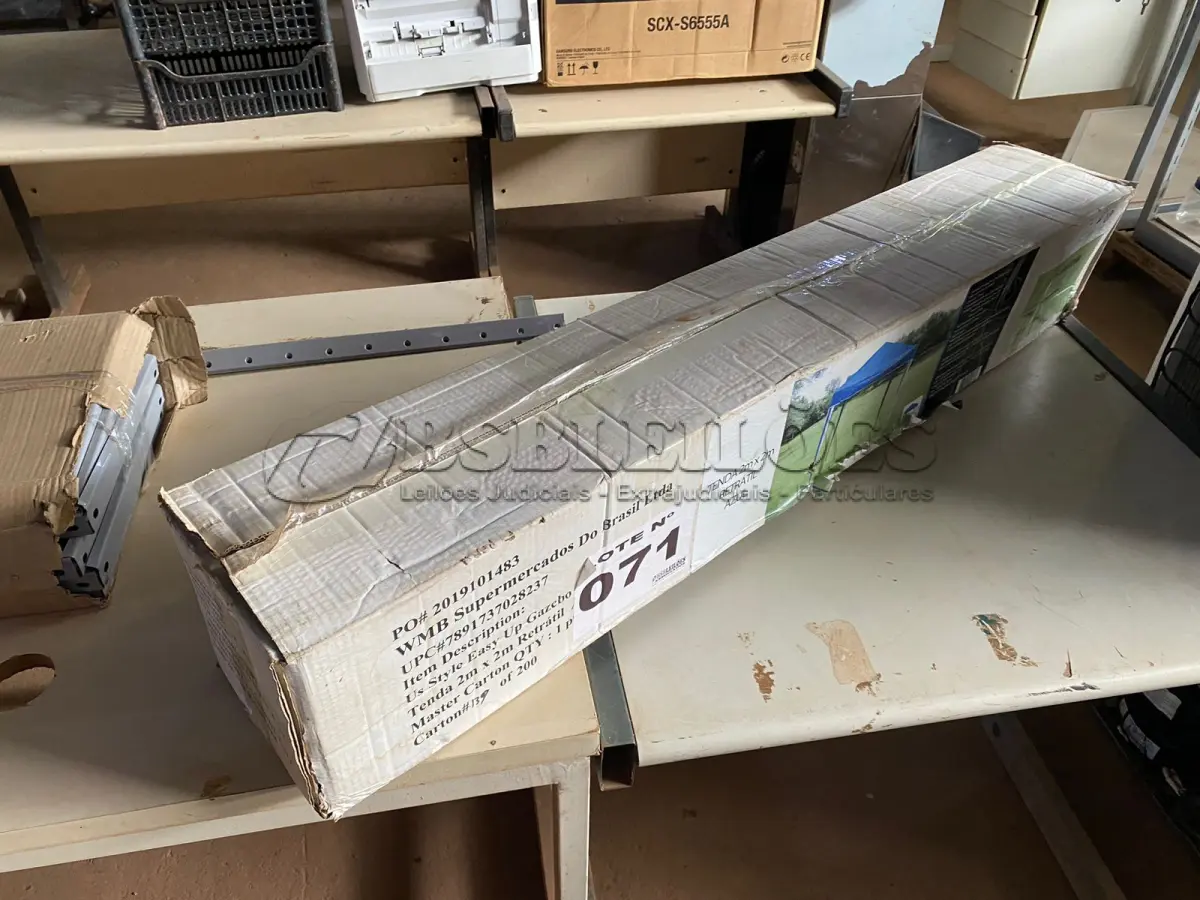 LOTE 071 - 01 - TENDA GAZEBO 2 X 2 MTS DOBRÁVEL SANFONADA RETRÁTIL FÁCIL AZUL (NO ESTADO, NÃO SABEMOS SE FUNCIONA. LEILÃO NÃO TEM GARANTIA E NEM DEVOLUÇÃO, SUJEITO A POSSÍVEIS AVARIAS VISÍVEIS/OCULTAS E/OU AUSÊNCIA DE COMPONENTES)