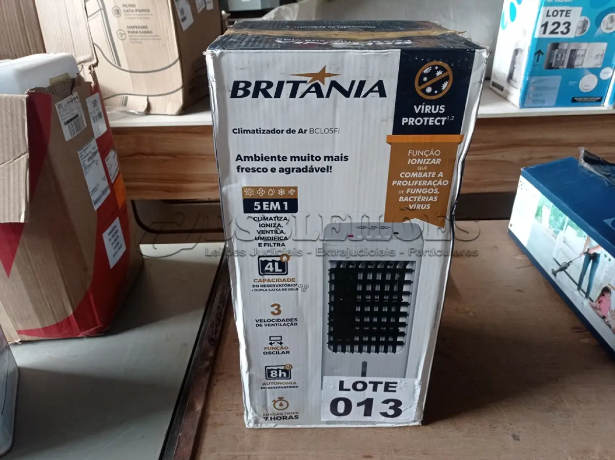 LOTE 013 - 01 - CLIMATIZADOR DE AR BRITÂNIA 4L IONIZADOR 5 EM 1 BCL05FI 220V (NO ESTADO, NÃO SABEMOS SE FUNCIONA. LEILÃO NÃO TEM GARANTIA E NEM DEVOLUÇÃO, SUJEITO A POSSÍVEIS AVARIAS VISÍVEIS/OCULTAS E/OU AUSÊNCIA DE COMPONENTES)
