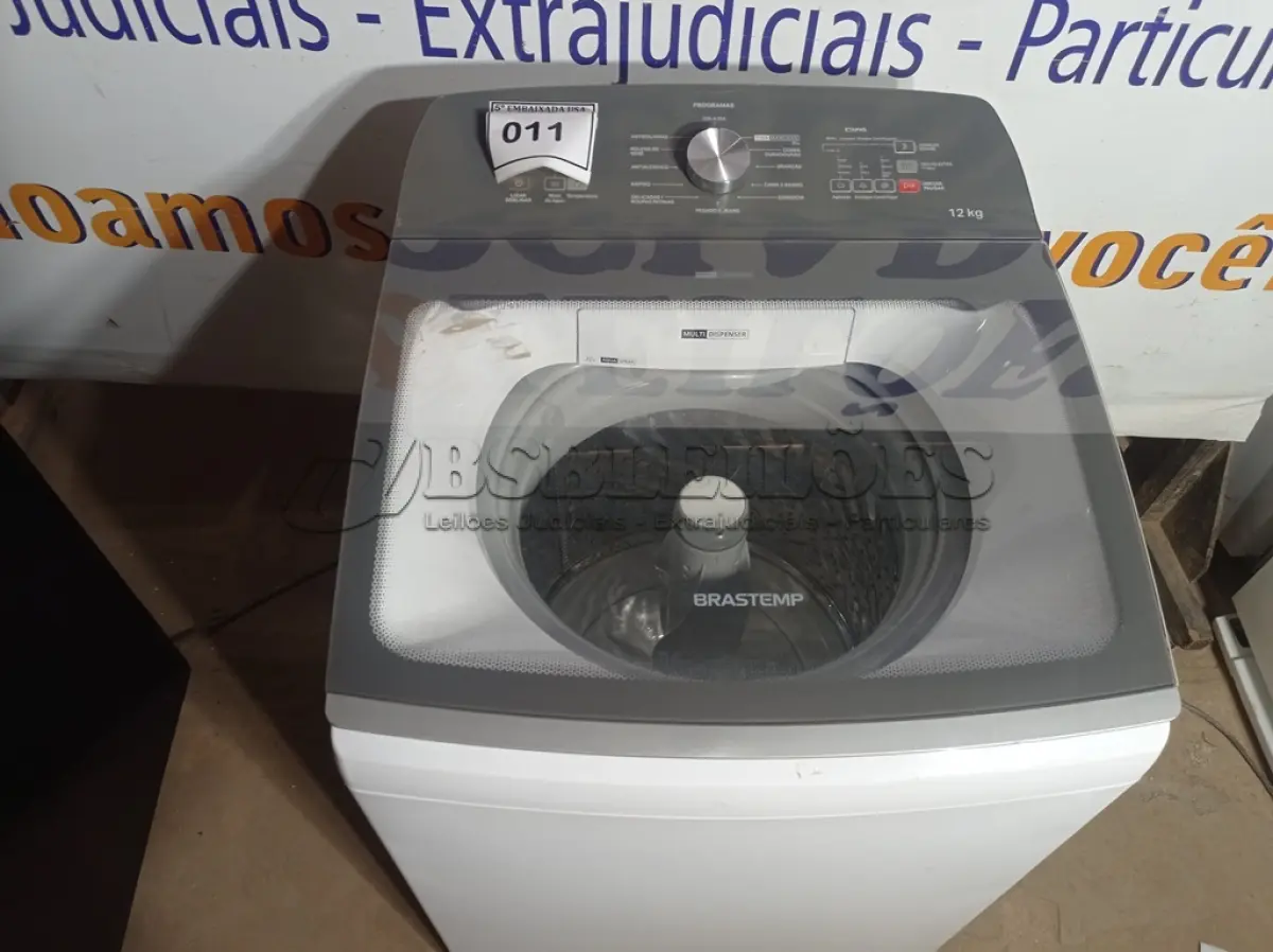 LOTE 011 - 01 MÁQUINA DE LAVAR MARCA BRASTEMP 12KG 220V (WASHER.) (NO ESTADO EM QUE SE ENCONTRA. SUJEITO A AVARIAS OCULTAS/VISÍVEIS.) BF8537E