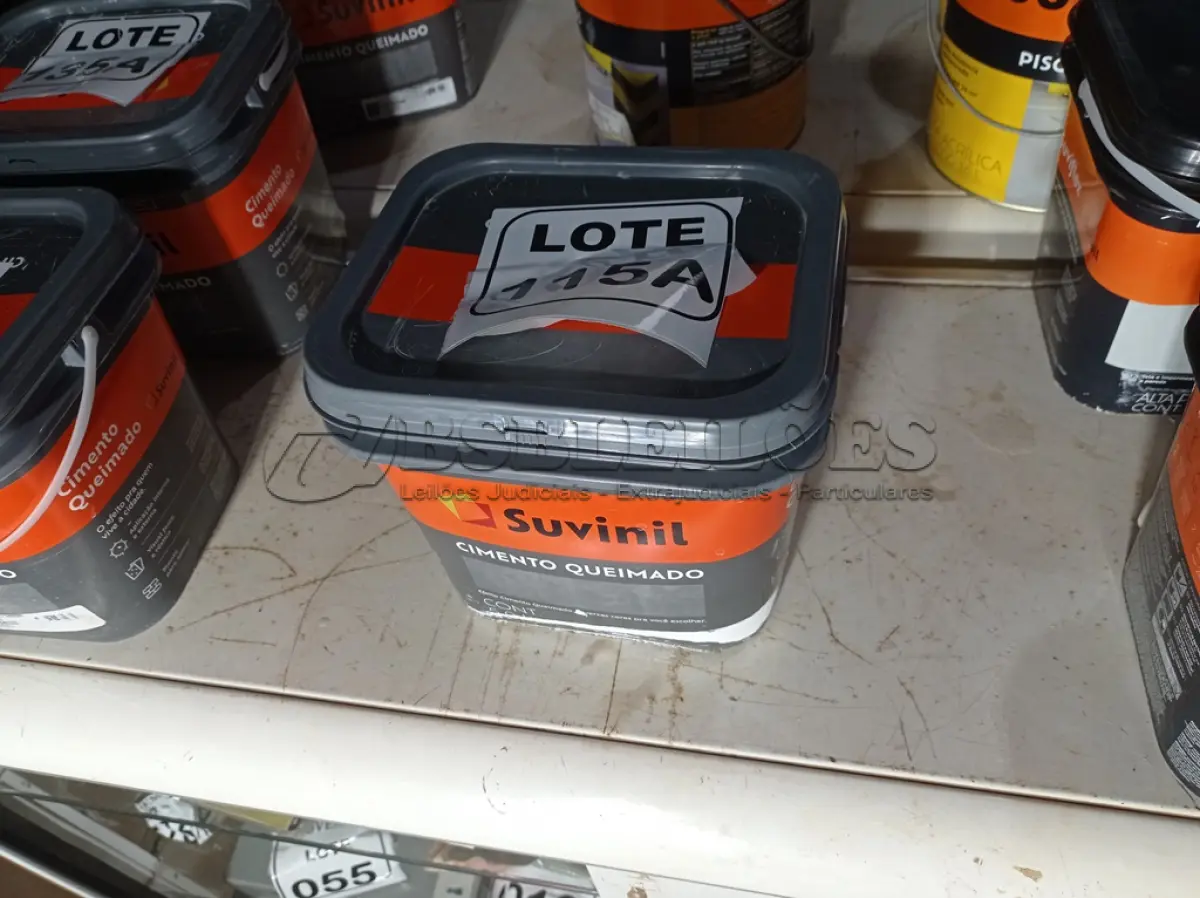 LOTE 115 - 01 BALDE DE MASSA CIMENTO QUEIMADO INTERIOR/EXTERIOR MARCA SUVINIL 5,0KG (NO ESTADO, NÃO SABEMOS SE FUNCIONA. LEILÃO NÃO TEM GARANTIA E NEM DEVOLUÇÃO, SUJEITO A POSSÍVEIS AVARIAS VISÍVEIS/OCULTAS E/OU AUSÊNCIA DE COMPONENTES)