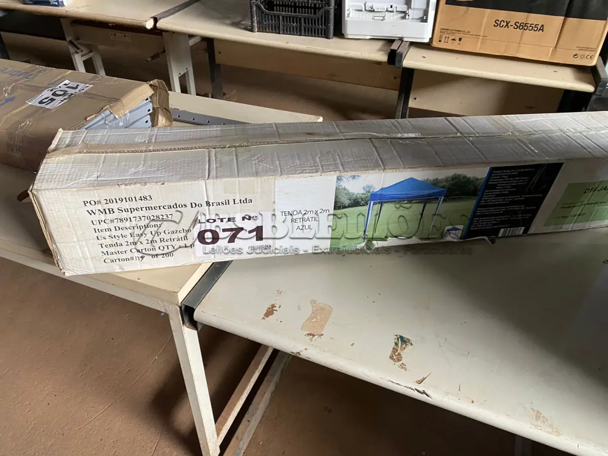 LOTE 071 - 01 - TENDA GAZEBO 2 X 2 MTS DOBRÁVEL SANFONADA RETRÁTIL FÁCIL AZUL (NO ESTADO, NÃO SABEMOS SE FUNCIONA. LEILÃO NÃO TEM GARANTIA E NEM DEVOLUÇÃO, SUJEITO A POSSÍVEIS AVARIAS VISÍVEIS/OCULTAS E/OU AUSÊNCIA DE COMPONENTES)