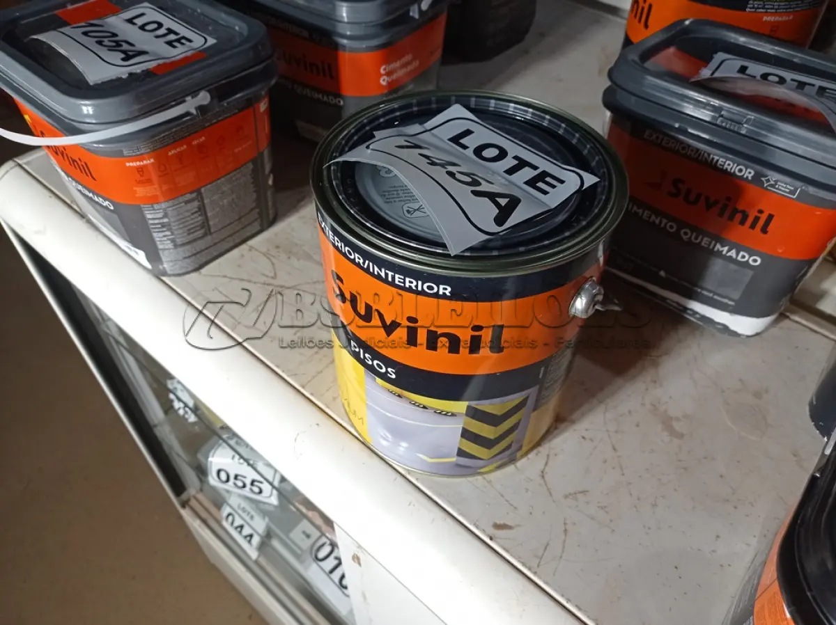 LOTE 145 - 01 LATA DE TINTA ACRÍLICA NA COR FOSCO AZUL MARCA SUVINIL 3,6L (NO ESTADO, NÃO SABEMOS SE FUNCIONA. LEILÃO NÃO TEM GARANTIA E NEM DEVOLUÇÃO, SUJEITO A POSSÍVEIS AVARIAS VISÍVEIS/OCULTAS E/OU AUSÊNCIA DE COMPONENTES)