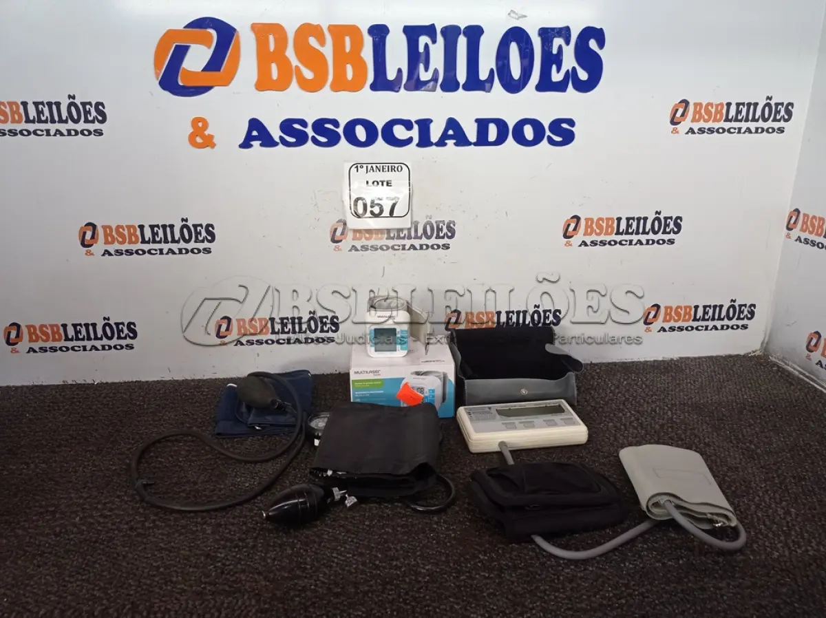 LOTE 057 - 01 LOTE C/VÁRIOS MEDIDORES DE PRESSÃO MARCAS E MODELOS DIVERSOS. (NO ESTADO) ATENÇÃO! FAZER A VISITAÇÃO ANTES DE ARREMATAR, NÃO SABEMOS SE FUNCIONA. LEILÃO NÃO TEM GARANTIA E NEM DEVOLUÇÃO, SUJEITO A POSSÍVEIS AVARIAS VISÍVEIS/OCULTAS E/OU AUSÊNCIA DE COMPONENTES.