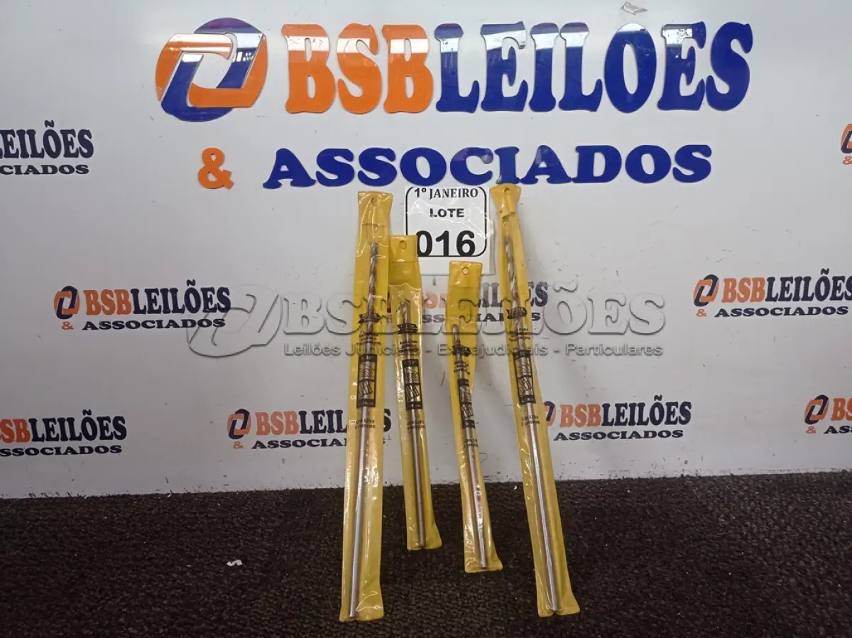LOTE 016 - 02 BROCAS MOURÃO 5/16 X 280MM” E 02 BROCAS MOURÃO 5/16 X 400MM” MARCA FERTAK TOOLS (NOVO) (NO ESTADO) ATENÇÃO! FAZER A VISITAÇÃO ANTES DE ARREMATAR, NÃO SABEMOS SE FUNCIONA. LEILÃO NÃO TEM GARANTIA E NEM DEVOLUÇÃO, SUJEITO A POSSÍVEIS AVARIAS VISÍVEIS/OCULTAS E/OU AUSÊNCIA DE COMPONENTES.