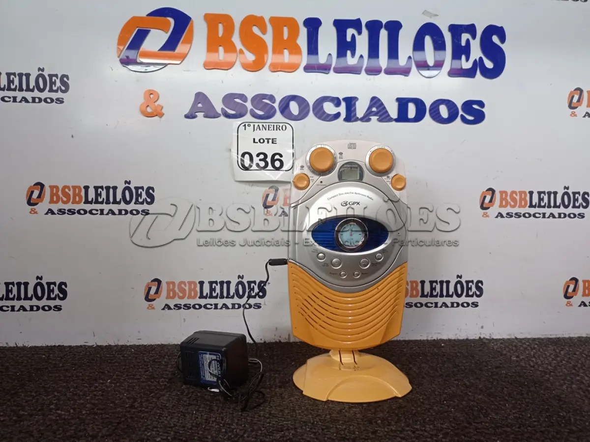 LOTE 036 - 01 RÁDIO RELÓGIO TOCA CD’S MARCA GPX C/FONTE. (NO ESTADO) ATENÇÃO! FAZER A VISITAÇÃO ANTES DE ARREMATAR, NÃO SABEMOS SE FUNCIONA. LEILÃO NÃO TEM GARANTIA E NEM DEVOLUÇÃO, SUJEITO A POSSÍVEIS AVARIAS VISÍVEIS/OCULTAS E/OU AUSÊNCIA DE COMPONENTES.