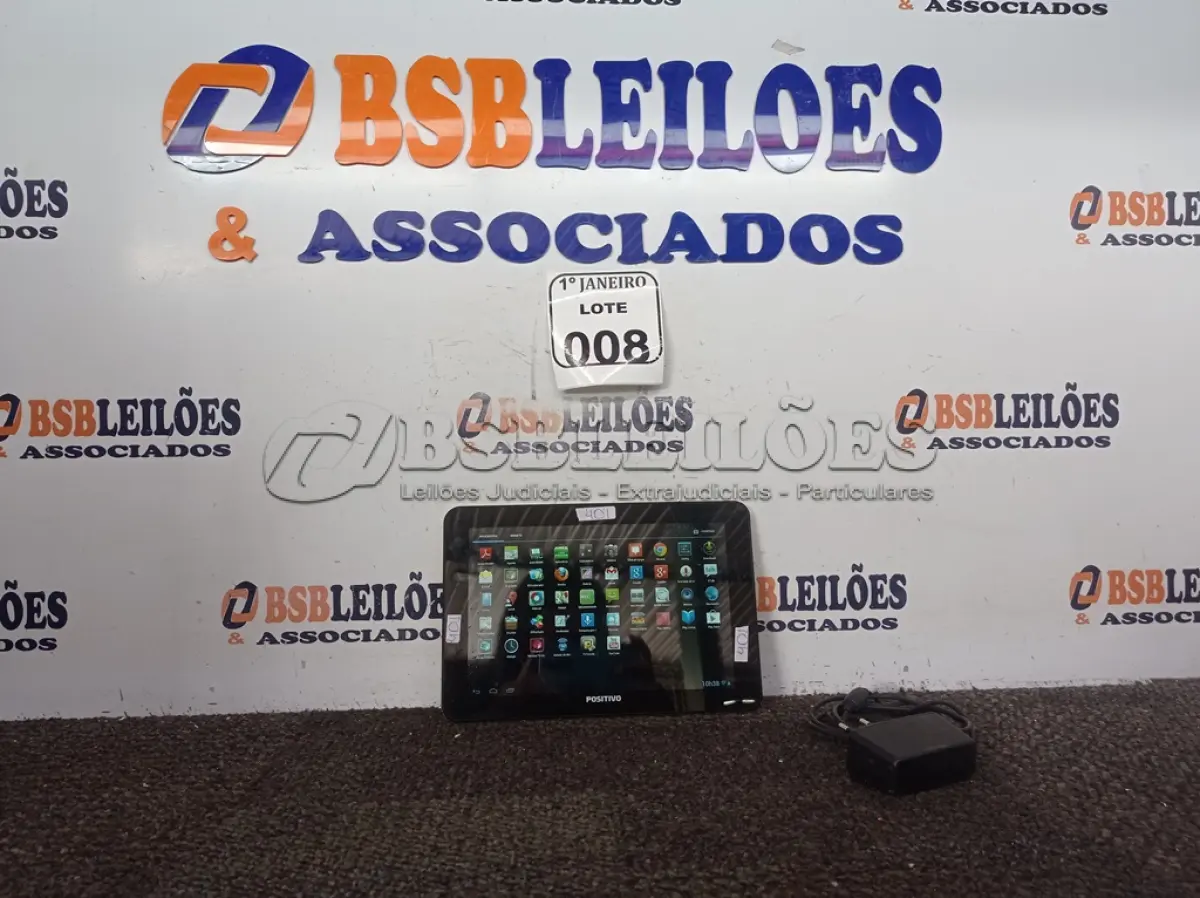 LOTE 008 - 01 TABLET MARCA POSITIVO C/CARREGADOR. (NO ESTADO) ATENÇÃO! FAZER A VISITAÇÃO ANTES DE ARREMATAR, NÃO SABEMOS SE FUNCIONA. LEILÃO NÃO TEM GARANTIA E NEM DEVOLUÇÃO, SUJEITO A POSSÍVEIS AVARIAS VISÍVEIS/OCULTAS E/OU AUSÊNCIA DE COMPONENTES.