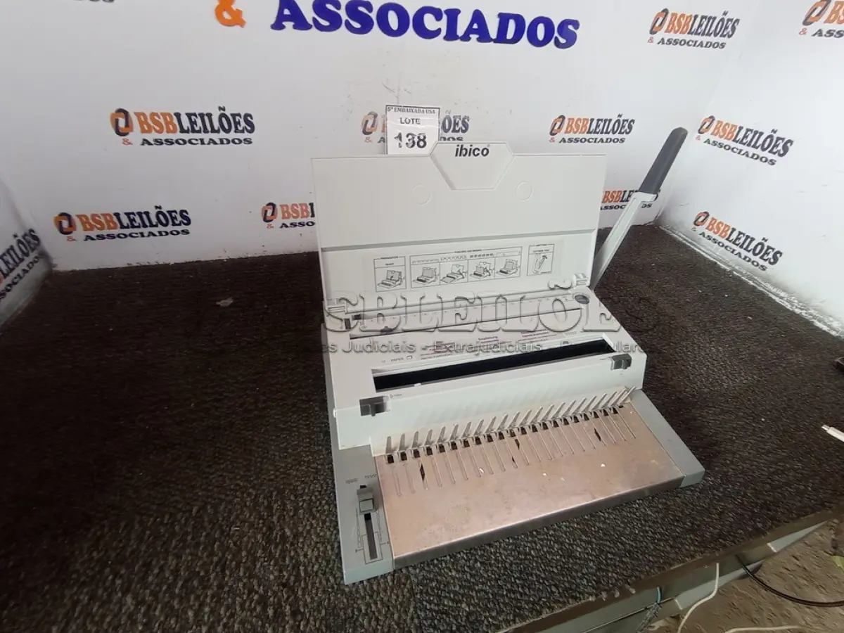 LOTE 138 - 01 MÁQUINA DE ENCADERNAR IBIMASTER 400E (BINDING MACHINE). (NO ESTADO EM QUE SE ENCONTRA. SUJEITO A AVARIAS OCULTAS /VISÍVEIS.)MX08809