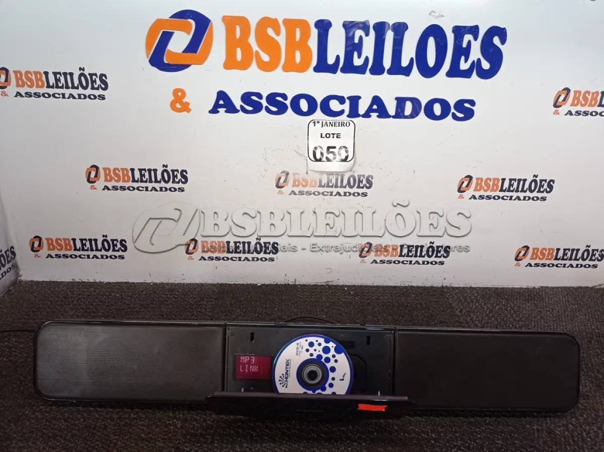 LOTE 050 - 01 DVD HOME THEATER INCOMPLETO MARCA PHILIPS MODELO HSB2351. (NO ESTADO) ATENÇÃO! FAZER A VISITAÇÃO ANTES DE ARREMATAR, NÃO SABEMOS SE FUNCIONA. LEILÃO NÃO TEM GARANTIA E NEM DEVOLUÇÃO, SUJEITO A POSSÍVEIS AVARIAS VISÍVEIS/OCULTAS E/OU AUSÊNCIA DE COMPONENTES.