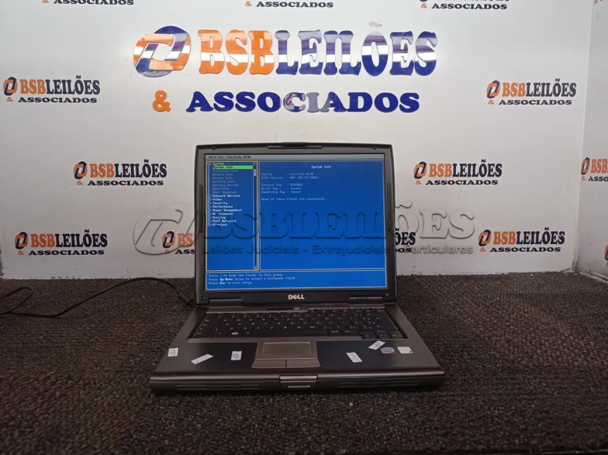LOTE 002 - 01 NOTEBOOK MARCA DELL S/FONTE. (NO ESTADO) ATENÇÃO! FAZER A VISITAÇÃO ANTES DE ARREMATAR, NÃO SABEMOS SE FUNCIONA. LEILÃO NÃO TEM GARANTIA E NEM DEVOLUÇÃO, SUJEITO A POSSÍVEIS AVARIAS VISÍVEIS/OCULTAS E/OU AUSÊNCIA DE COMPONENTES.