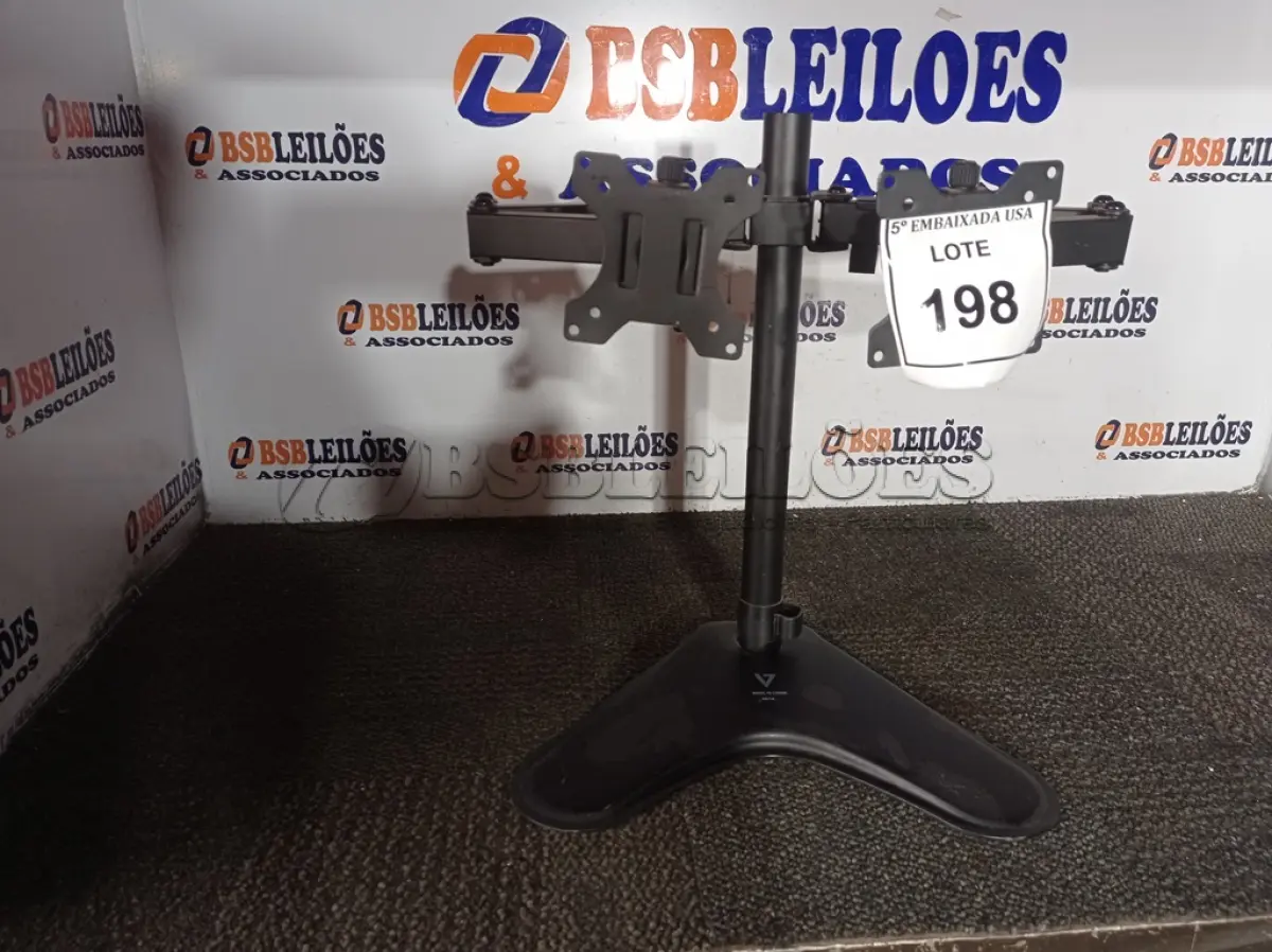 LOTE 198 - 01 SUPORTE PARA MONITOR (MONITOR STAND). (NO ESTADO EM QUE SE ENCONTRA. SUJEITO A AVARIAS OCULTAS/VISÍVEIS.)