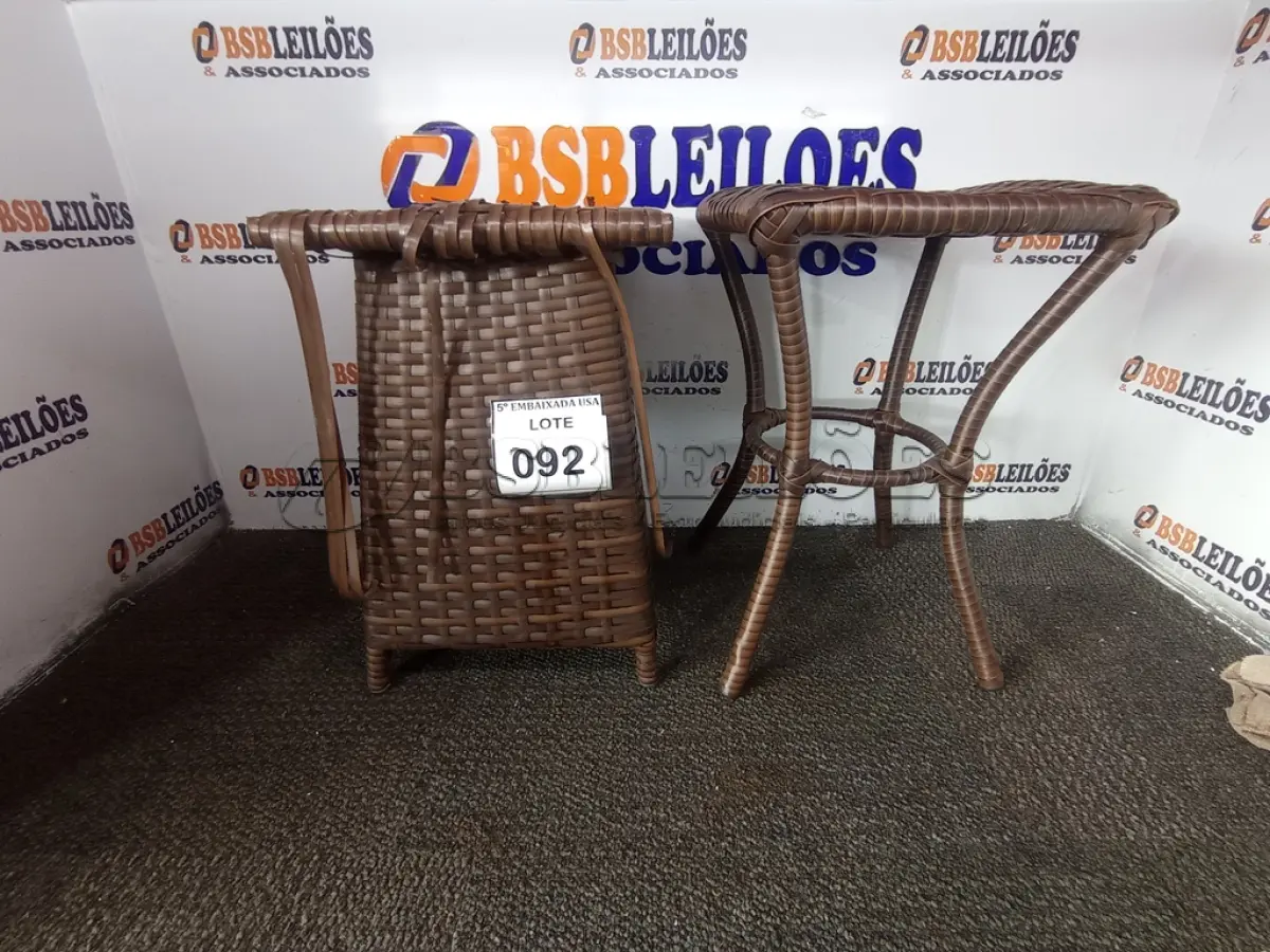 LOTE 092 - 02 MESAS DE JARDIM (TABLES GARDEN). (NO ESTADO EM QUE SE ENCONTRA. SUJEITO A AVARIAS OCULTAS/VISÍVEIS.) BH1547P/BH1580L