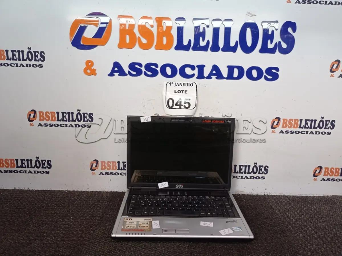 LOTE 045 - 01 NOTEBOOK MARCA STI S/FONTE. (NO ESTADO) ATENÇÃO! FAZER A VISITAÇÃO ANTES DE ARREMATAR, NÃO SABEMOS SE FUNCIONA. LEILÃO NÃO TEM GARANTIA E NEM DEVOLUÇÃO, SUJEITO A POSSÍVEIS AVARIAS VISÍVEIS/OCULTAS E/OU AUSÊNCIA DE COMPONENTES.