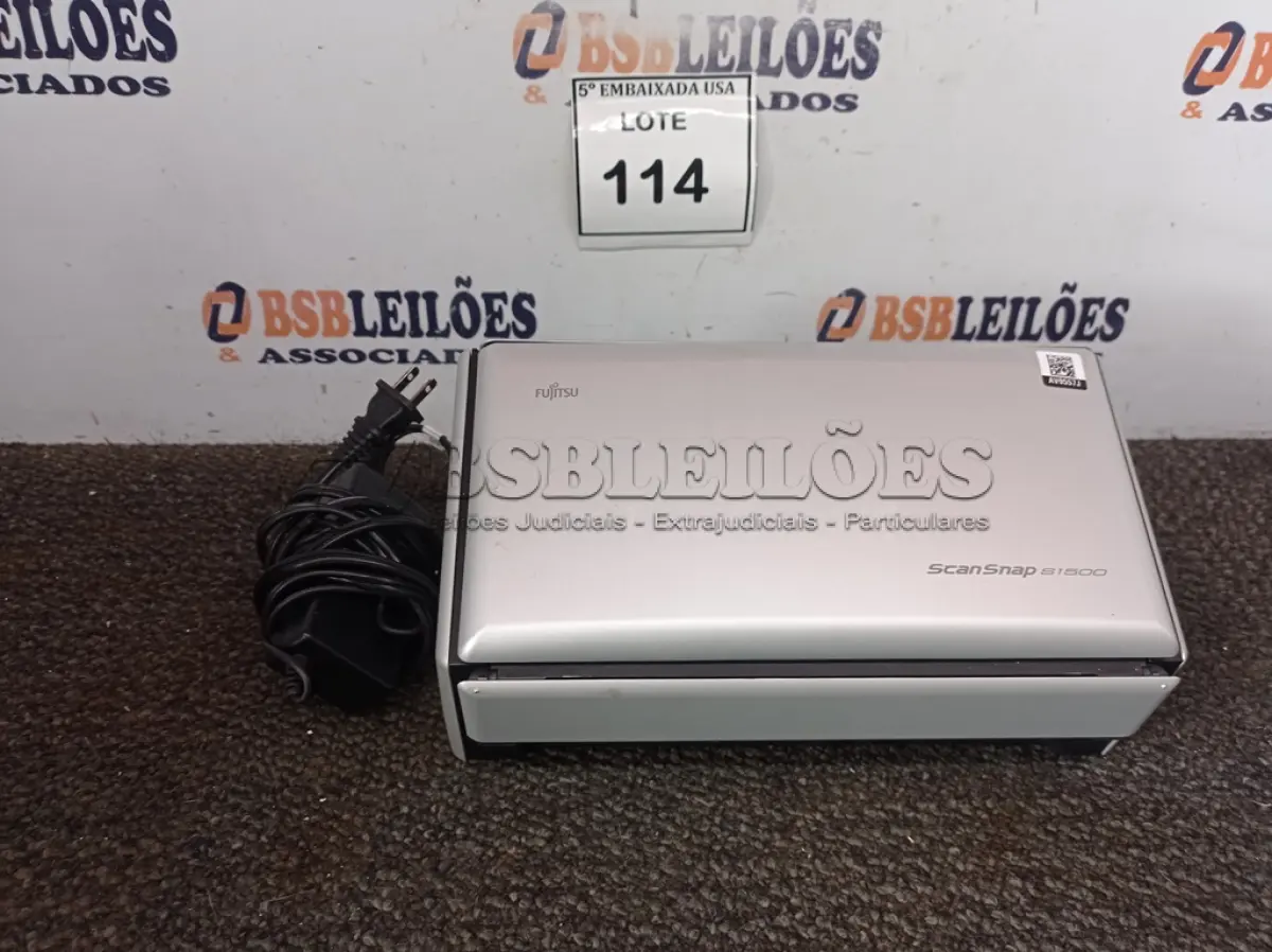 LOTE 114 - 01 DIGITALIZADOR (SCANER SCAN SNAP S1500FUJITSU). (NO ESTADO EM QUE SE ENCONTRA. SUJEITO A AVARIAS OCULTAS/VISÍVEIS.) AV9557J