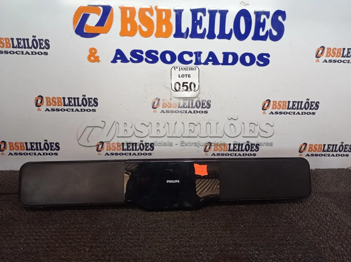 LOTE 050 - 01 DVD HOME THEATER INCOMPLETO MARCA PHILIPS MODELO HSB2351. (NO ESTADO) ATENÇÃO! FAZER A VISITAÇÃO ANTES DE ARREMATAR, NÃO SABEMOS SE FUNCIONA. LEILÃO NÃO TEM GARANTIA E NEM DEVOLUÇÃO, SUJEITO A POSSÍVEIS AVARIAS VISÍVEIS/OCULTAS E/OU AUSÊNCIA DE COMPONENTES.