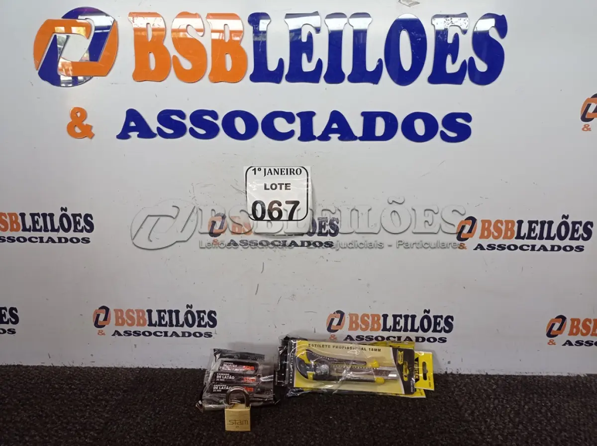 LOTE 067 - 03 CADEADOS MARCA PADO MODELOS DIVERSOS E VÁRIOS ESTILETES MARCA FERTAK TOOLS MODELOS DIVERSOS (NOVO). (NO ESTADO) ATENÇÃO! FAZER A VISITAÇÃO ANTES DE ARREMATAR, NÃO SABEMOS SE FUNCIONA. LEILÃO NÃO TEM GARANTIA E NEM DEVOLUÇÃO, SUJEITO A POSSÍVEIS AVARIAS VISÍVEIS/OCULTAS E/OU AUSÊNCIA DE COMPONENTES.