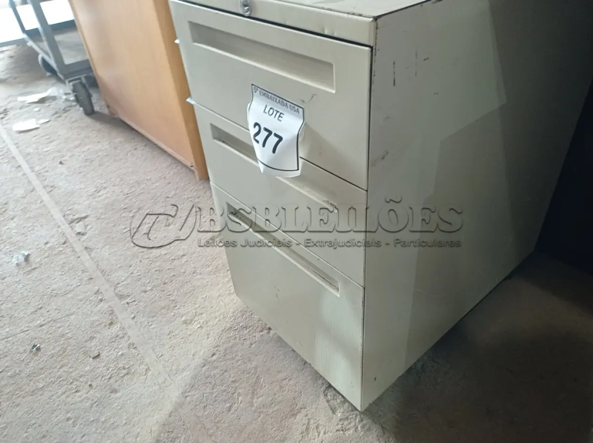 LOTE 277 - 01 GAVETEIRO (DRAWER). (NO ESTADO EM QUE SE ENCONTRA. SUJEITO A AVARIAS OCULTAS/VISÍVEIS.)