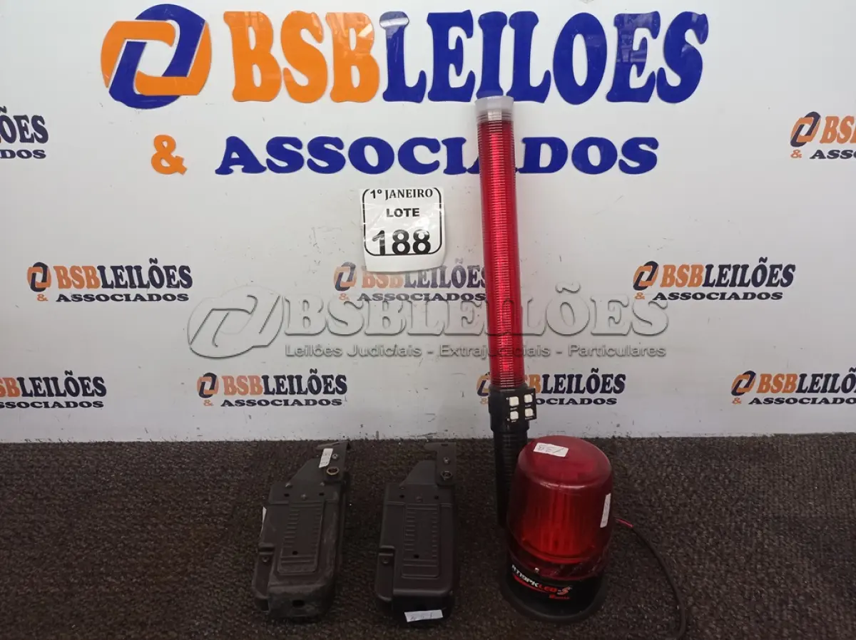 LOTE 188 - 01 ALGEMA DE FERRO, 01 SIRENE DE POLÍCIA, 02 TASERS E SINALIZADORES. (NO ESTADO) ATENÇÃO! FAZER A VISITAÇÃO ANTES DE ARREMATAR, NÃO SABEMOS SE FUNCIONA. LEILÃO NÃO TEM GARANTIA E NEM DEVOLUÇÃO, SUJEITO A POSSÍVEIS AVARIAS VISÍVEIS/OCULTAS E/OU AUSÊNCIA DE COMPONENTES.