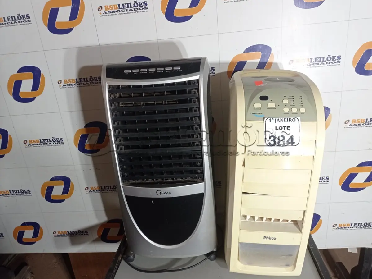 LOTE 384 - 02 CLIMATIZADORES MARCA PHILCO E MIDEA. (NO ESTADO) ATENÇÃO! FAZER A VISITAÇÃO ANTES DE ARREMATAR, NÃO SABEMOS SE FUNCIONA. LEILÃO NÃO TEM GARANTIA E NEM DEVOLUÇÃO, SUJEITO A POSSÍVEIS AVARIAS VISÍVEIS/OCULTAS E/OU AUSÊNCIA DE COMPONENTES.