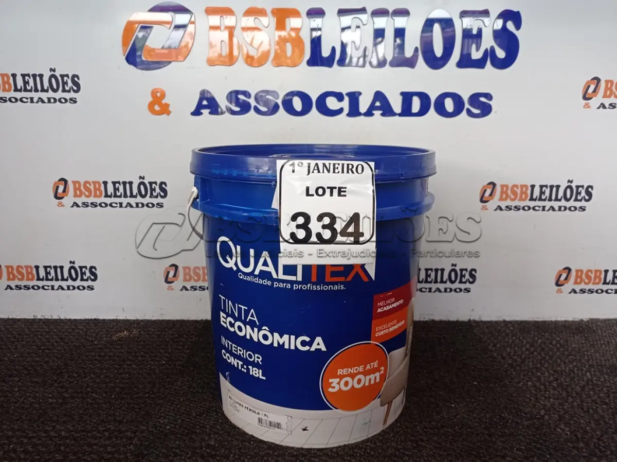 LOTE 334 - 01 GALÃO DE TINTA PARA INTERIOR QUALITEX 18L RENDE ATÉ 300M. (NO ESTADO) ATENÇÃO! FAZER A VISITAÇÃO ANTES DE ARREMATAR, NÃO SABEMOS SE FUNCIONA. LEILÃO NÃO TEM GARANTIA E NEM DEVOLUÇÃO, SUJEITO A POSSÍVEIS AVARIAS VISÍVEIS/OCULTAS E/OU AUSÊNCIA DE COMPONENTES.