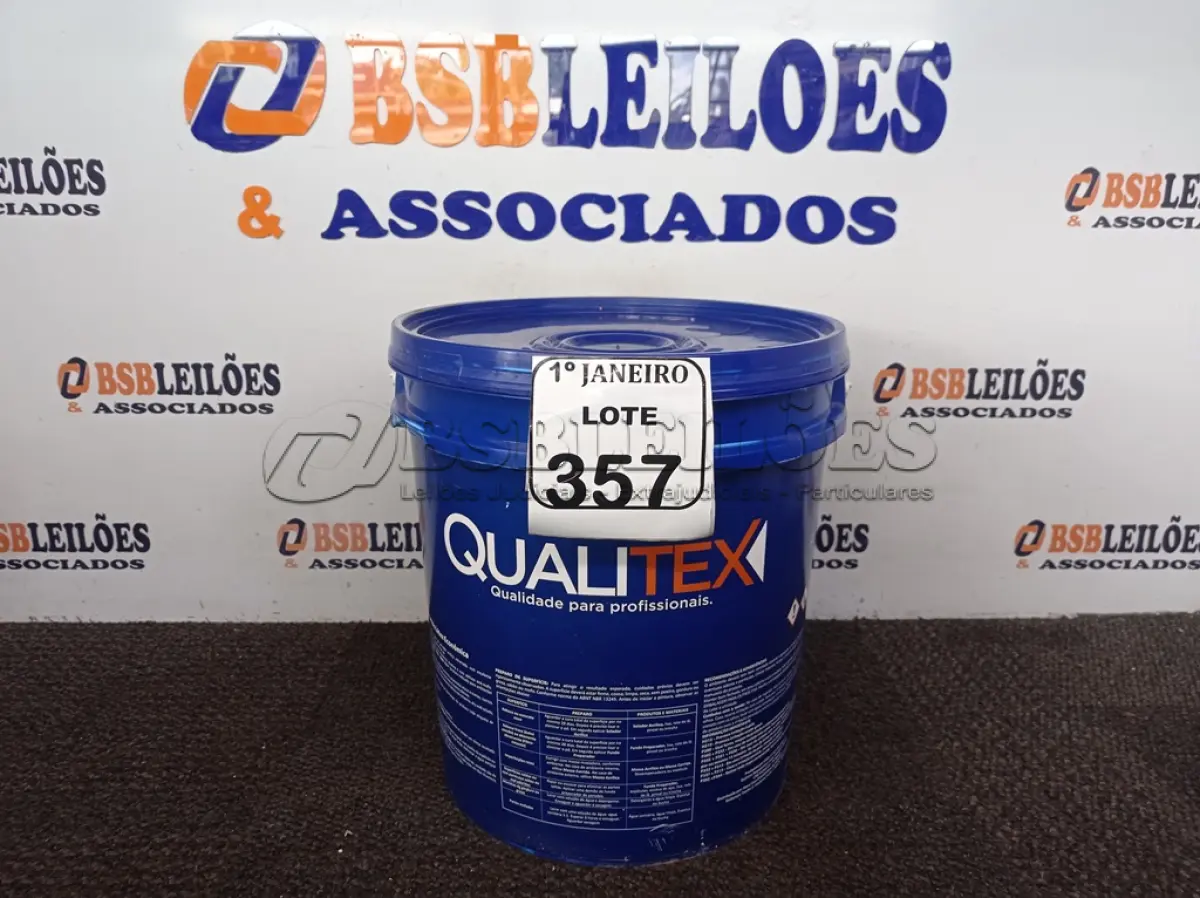 LOTE 357 - 01 GALÃO DE TINTA PARA INTERIOR QUALITEX 18L RENDE ATÉ 300M. (NO ESTADO) ATENÇÃO! FAZER A VISITAÇÃO ANTES DE ARREMATAR, NÃO SABEMOS SE FUNCIONA. LEILÃO NÃO TEM GARANTIA E NEM DEVOLUÇÃO, SUJEITO A POSSÍVEIS AVARIAS VISÍVEIS/OCULTAS E/OU AUSÊNCIA DE COMPONENTES.