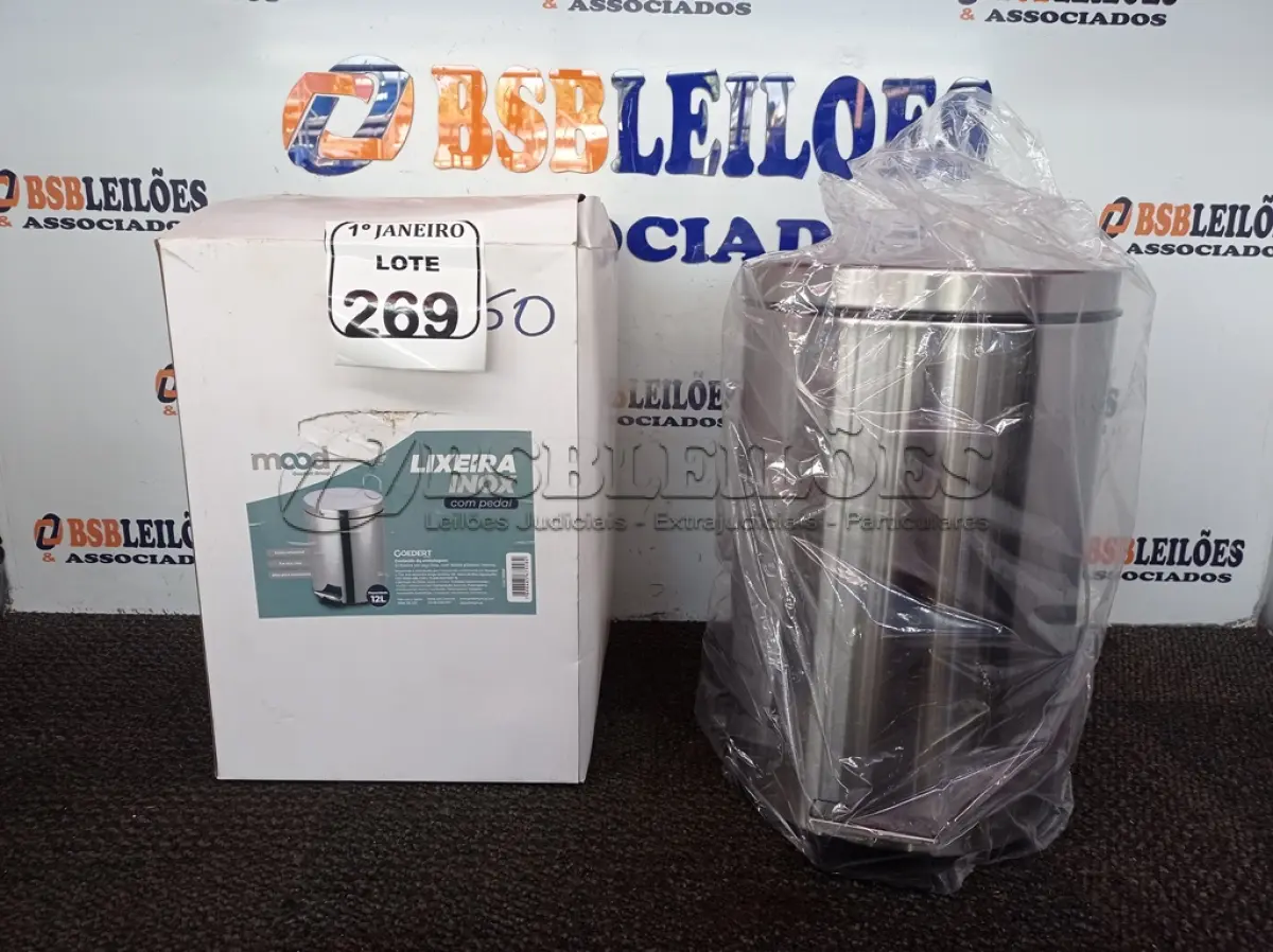LOTE 269 - 01 LIXEIRA EM INOX 12L C/PEDAL MARCA MOOD. (NO ESTADO) ATENÇÃO! FAZER A VISITAÇÃO ANTES DE ARREMATAR, NÃO SABEMOS SE FUNCIONA. LEILÃO NÃO TEM GARANTIA E NEM DEVOLUÇÃO, SUJEITO A POSSÍVEIS AVARIAS VISÍVEIS/OCULTAS E/OU AUSÊNCIA DE COMPONENTES.