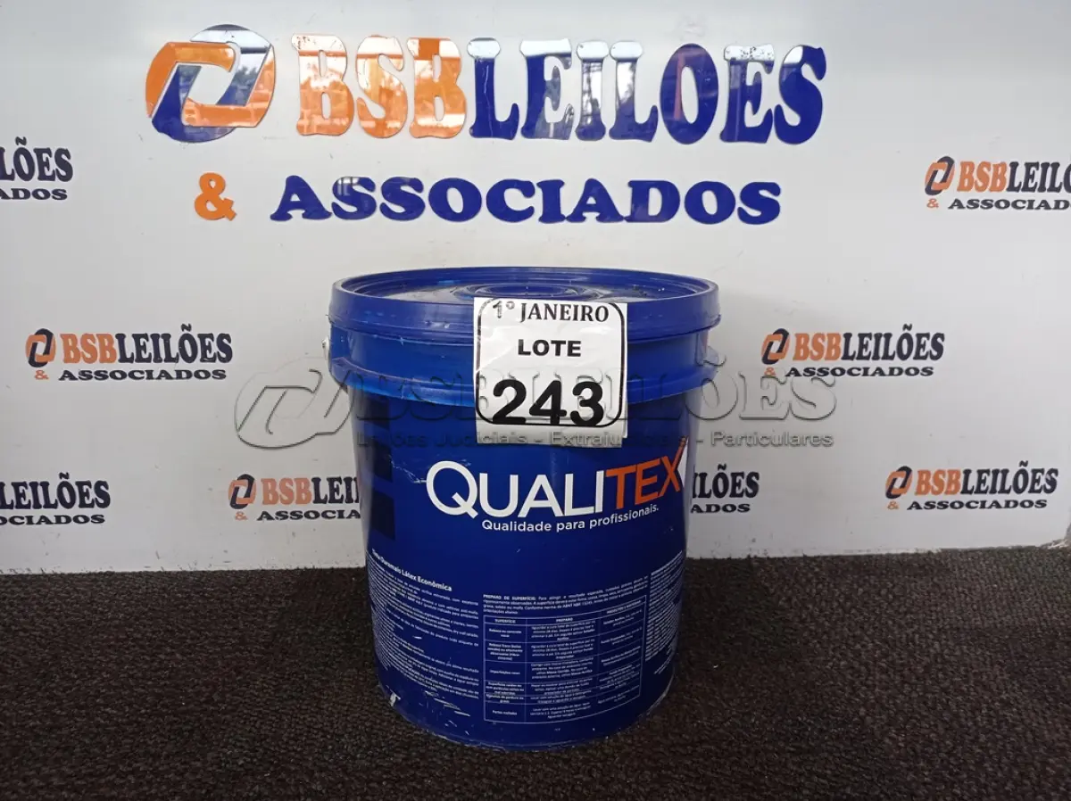 LOTE 243 - 01 GALÃO DE TINTA PARA INTERIOR QUALITEX 18L RENDE ATÉ 300M. (NO ESTADO) ATENÇÃO! FAZER A VISITAÇÃO ANTES DE ARREMATAR, NÃO SABEMOS SE FUNCIONA. LEILÃO NÃO TEM GARANTIA E NEM DEVOLUÇÃO, SUJEITO A POSSÍVEIS AVARIAS VISÍVEIS/OCULTAS E/OU AUSÊNCIA DE COMPONENTES.