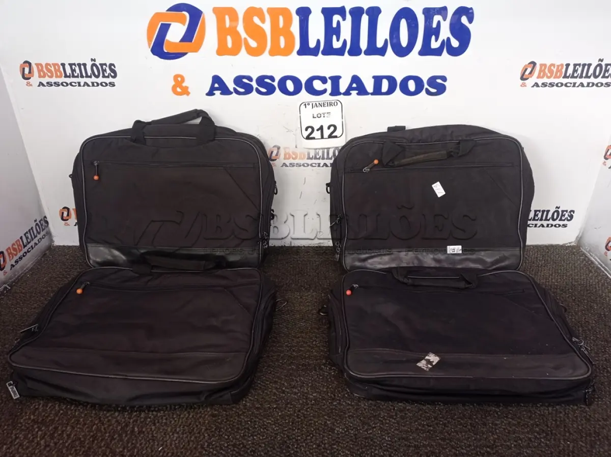 LOTE 212 - 04 PASTAS P/NOTEBOOK. (NO ESTADO) ATENÇÃO! FAZER A VISITAÇÃO ANTES DE ARREMATAR, NÃO SABEMOS SE FUNCIONA. LEILÃO NÃO TEM GARANTIA E NEM DEVOLUÇÃO, SUJEITO A POSSÍVEIS AVARIAS VISÍVEIS/OCULTAS E/OU AUSÊNCIA DE COMPONENTES.