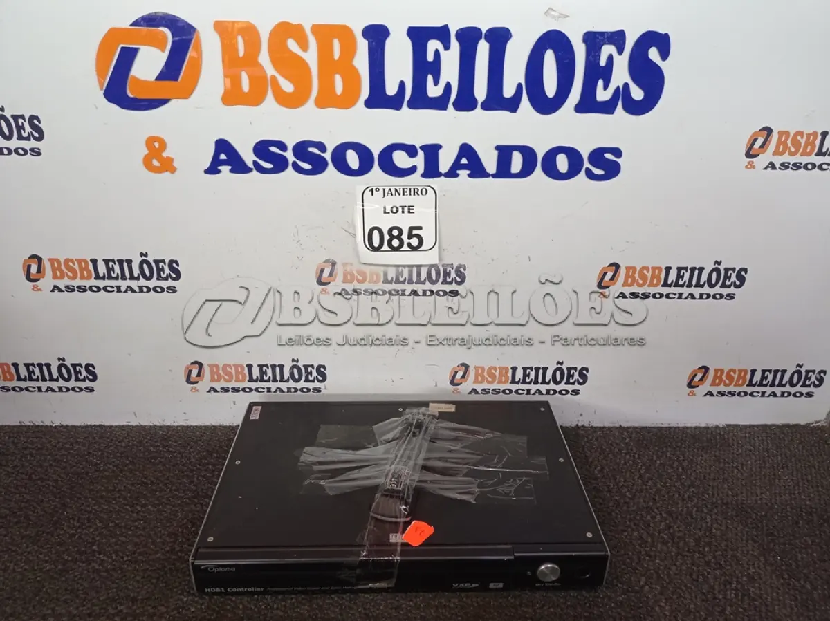 LOTE 085 - 01 CONTROLADOR DE VÍDEO P/PROJETOR MARCA OPTOMA MODELO HD81 C/CONTROLE. (NO ESTADO) ATENÇÃO! FAZER A VISITAÇÃO ANTES DE ARREMATAR, NÃO SABEMOS SE FUNCIONA. LEILÃO NÃO TEM GARANTIA E NEM DEVOLUÇÃO, SUJEITO A POSSÍVEIS AVARIAS VISÍVEIS/OCULTAS E/OU AUSÊNCIA DE COMPONENTES.