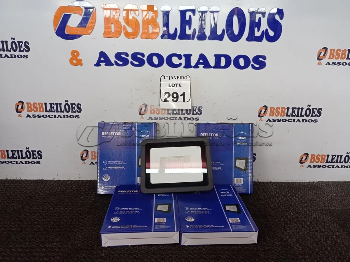 LOTE 291 - 05 REFLETORES DE LED AMBIENTE EXTERNO 100W CADA (NOVO). (NO ESTADO) ATENÇÃO! FAZER A VISITAÇÃO ANTES DE ARREMATAR, NÃO SABEMOS SE FUNCIONA. LEILÃO NÃO TEM GARANTIA E NEM DEVOLUÇÃO, SUJEITO A POSSÍVEIS AVARIAS VISÍVEIS/OCULTAS E/OU AUSÊNCIA DE COMPONENTES.
